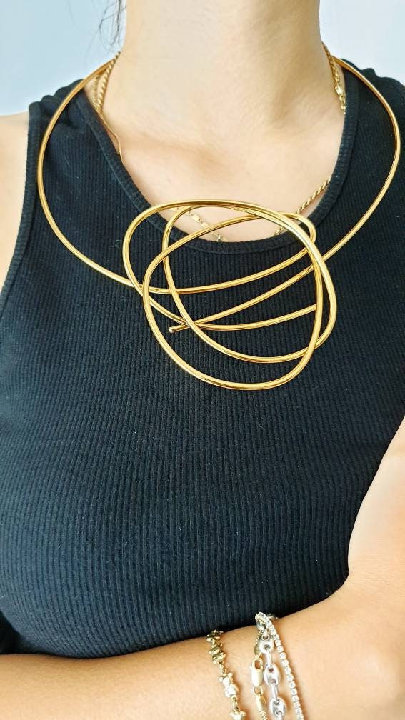 Satellite Necklace in Gold Plated Wire