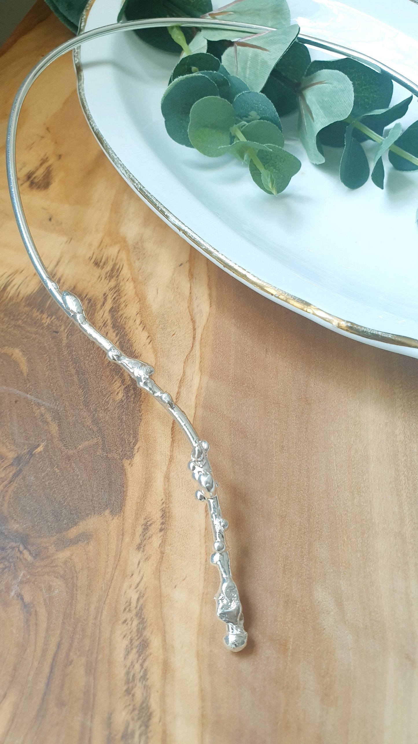 Silver plated wire nuggets choker