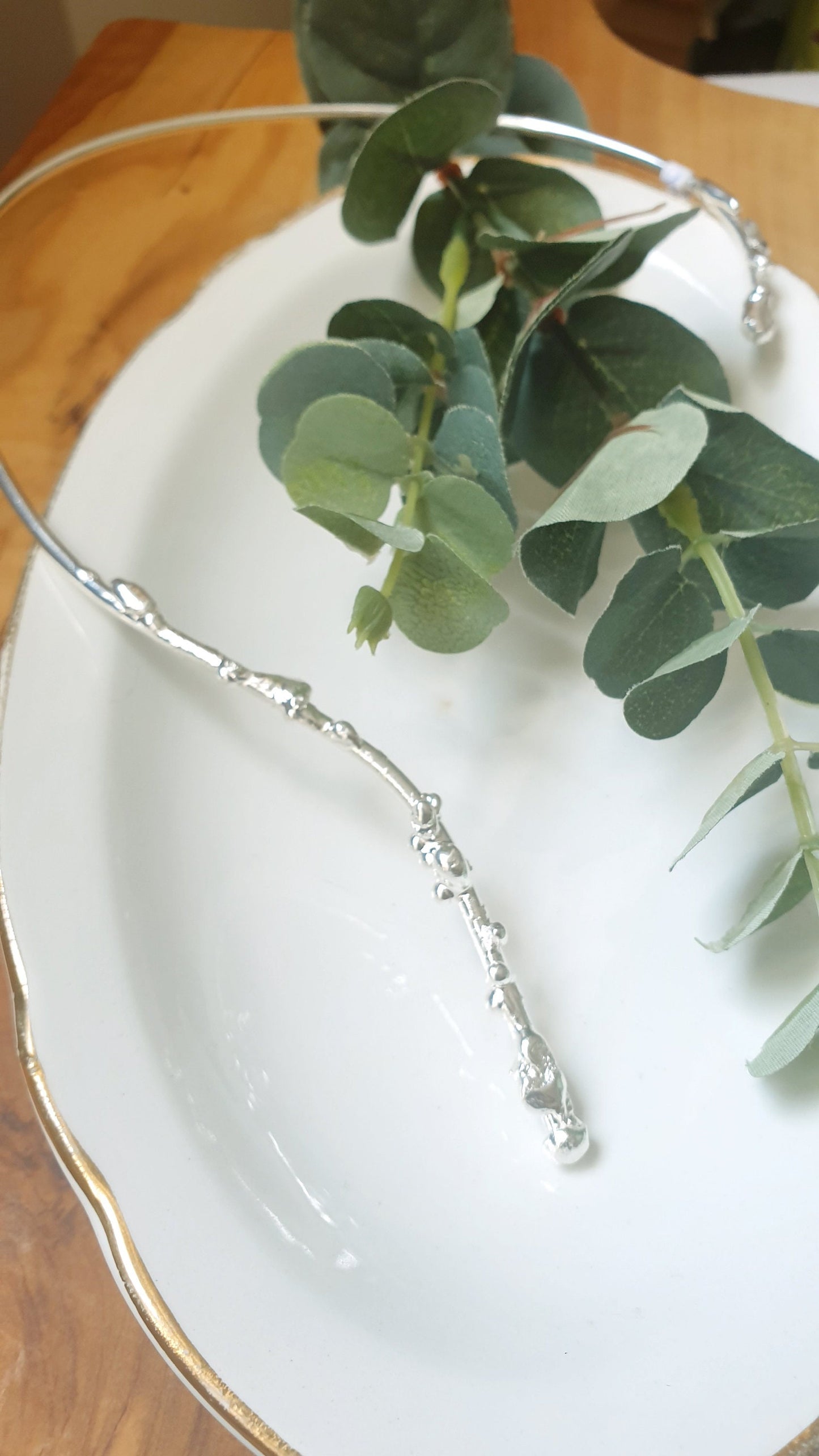 Silver plated wire nuggets choker