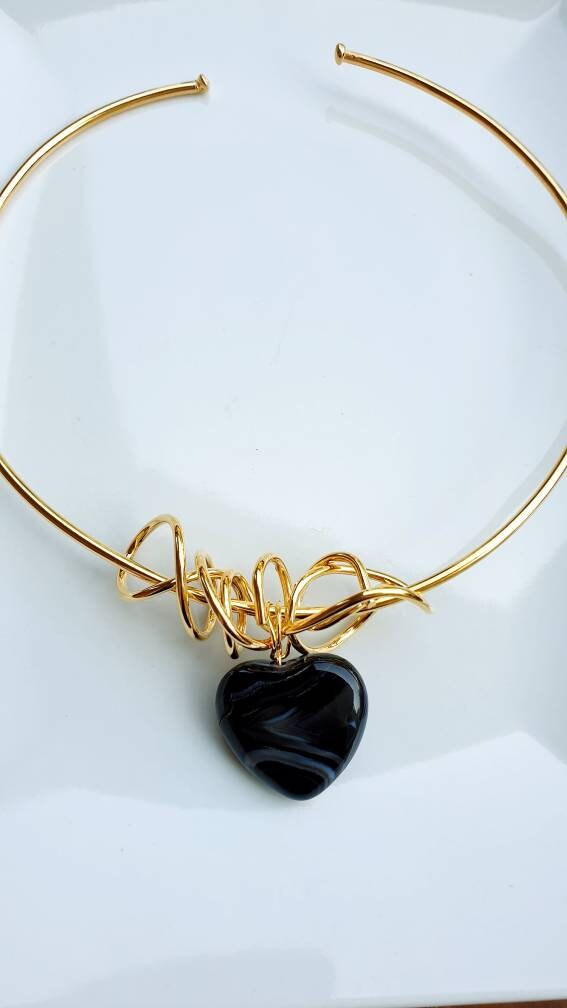 Collana placcata oro con cuore in agata.