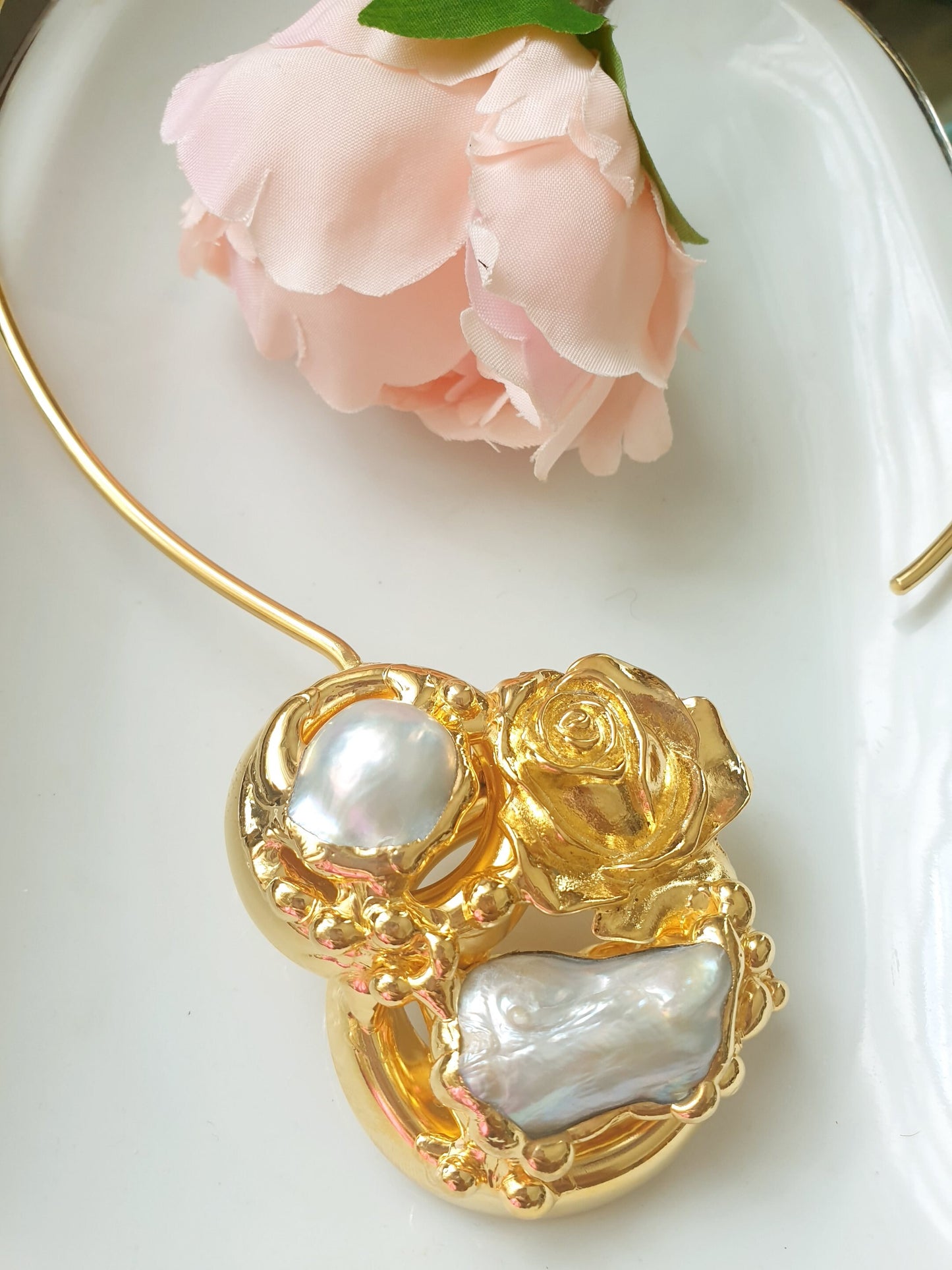 Collana placcata oro con perle barocche
