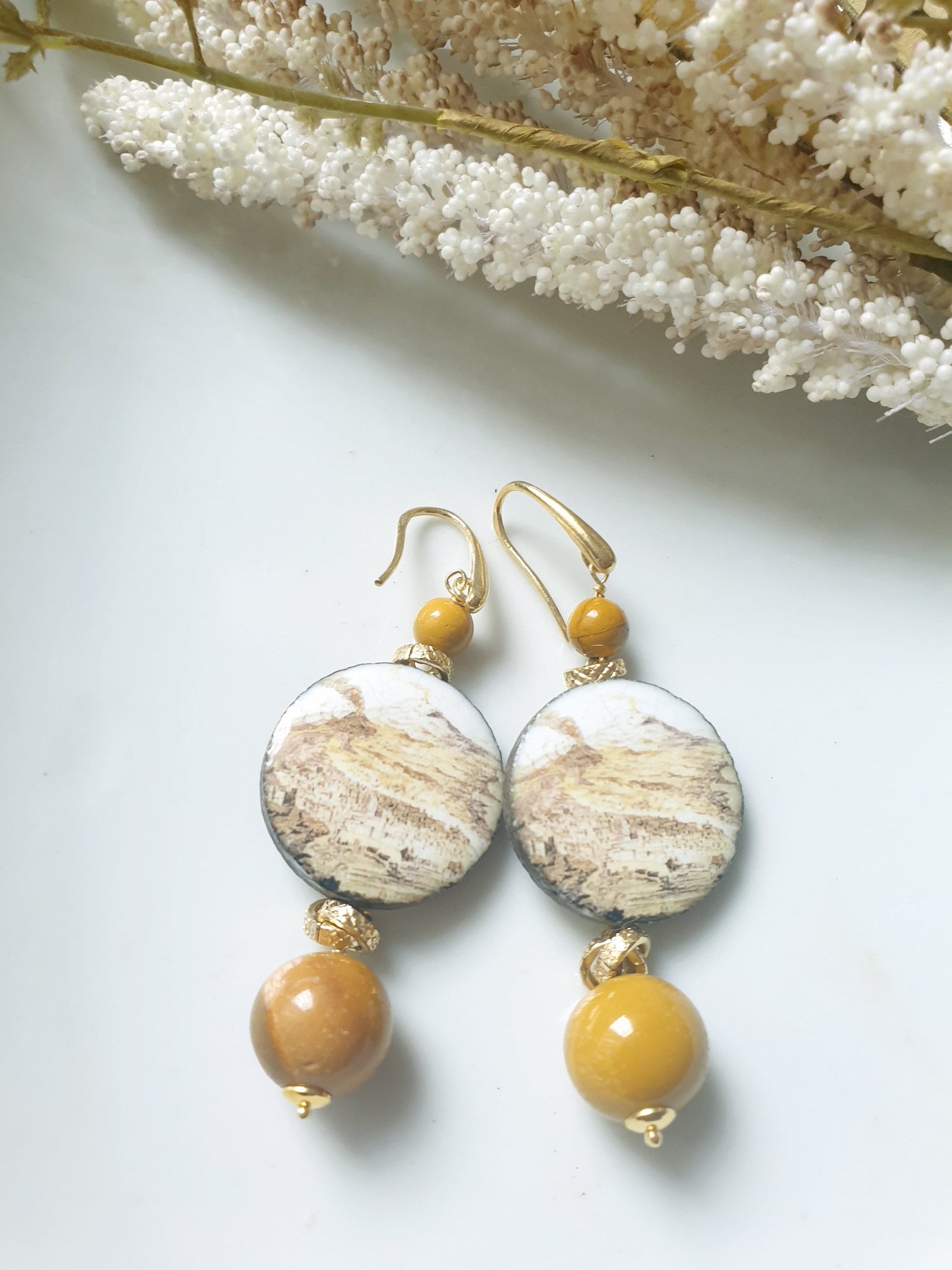 Orecchini in argento con ceramica di Caltagirone e mokaite.