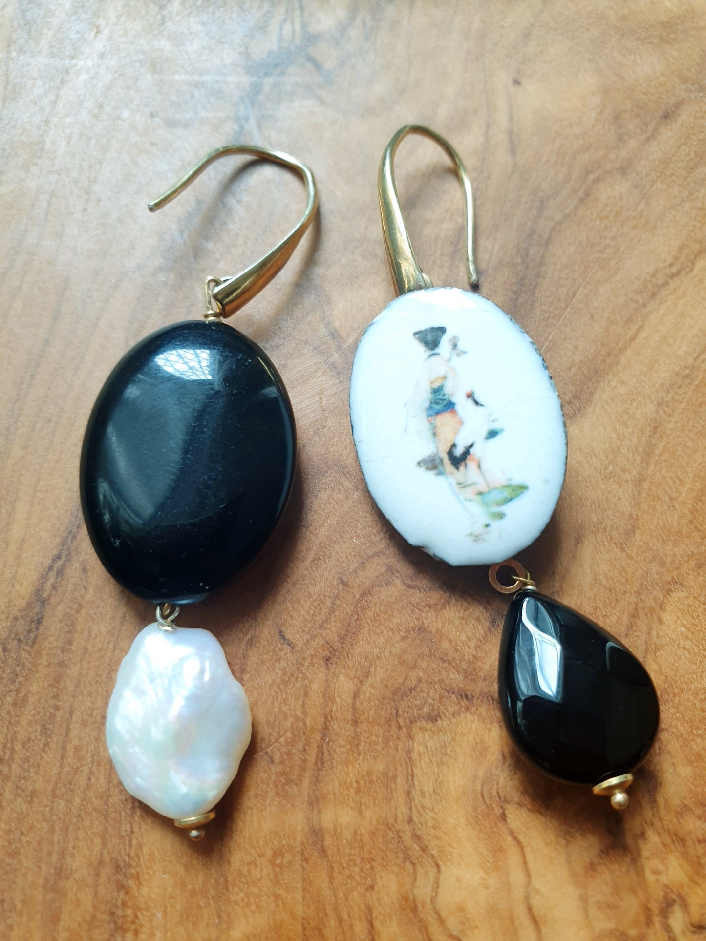 Orecchini in argento con ceramica di Caltagirone e onice.