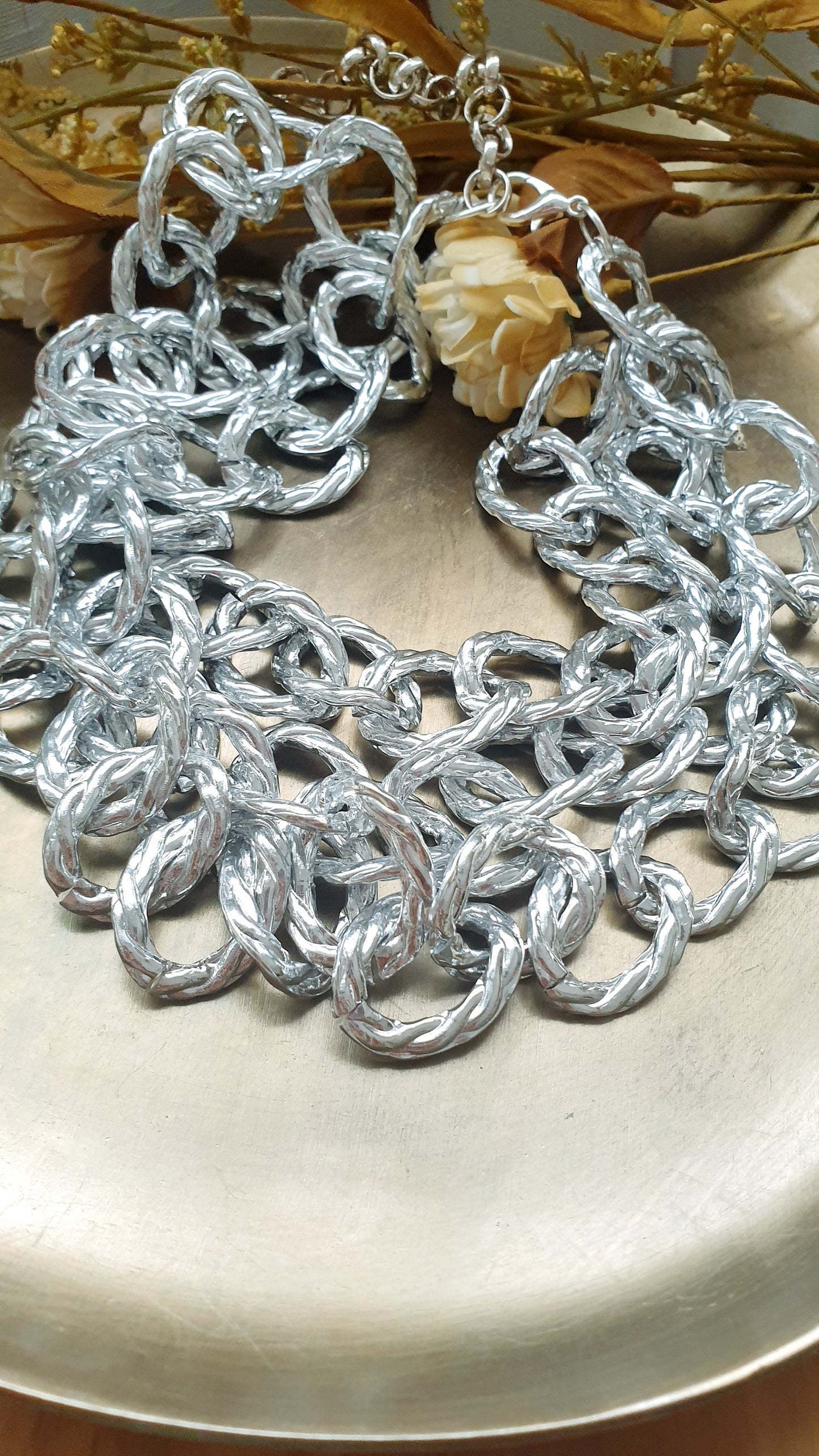 3-turn hammered aluminum choker.