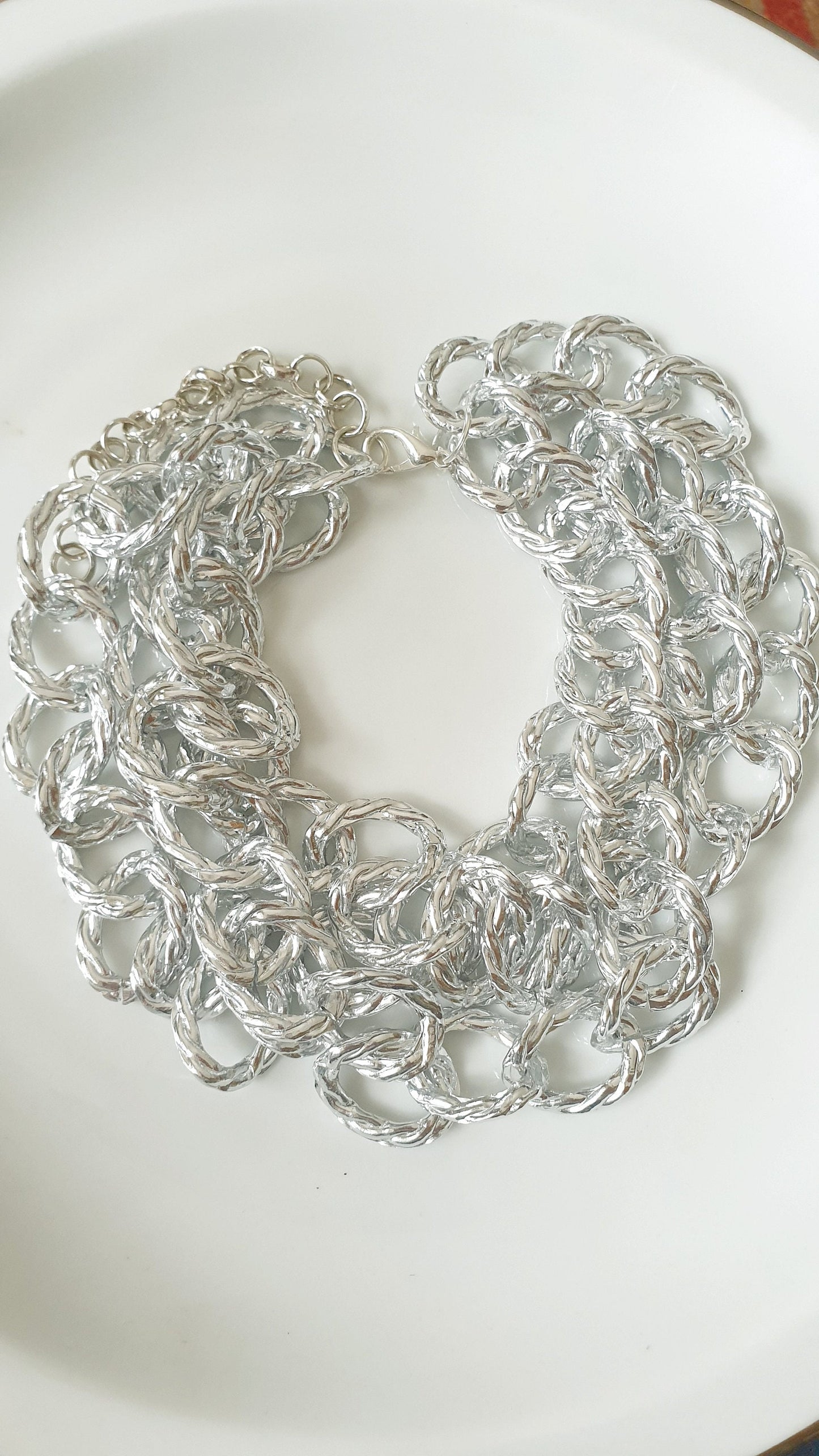 3-turn hammered aluminum choker.