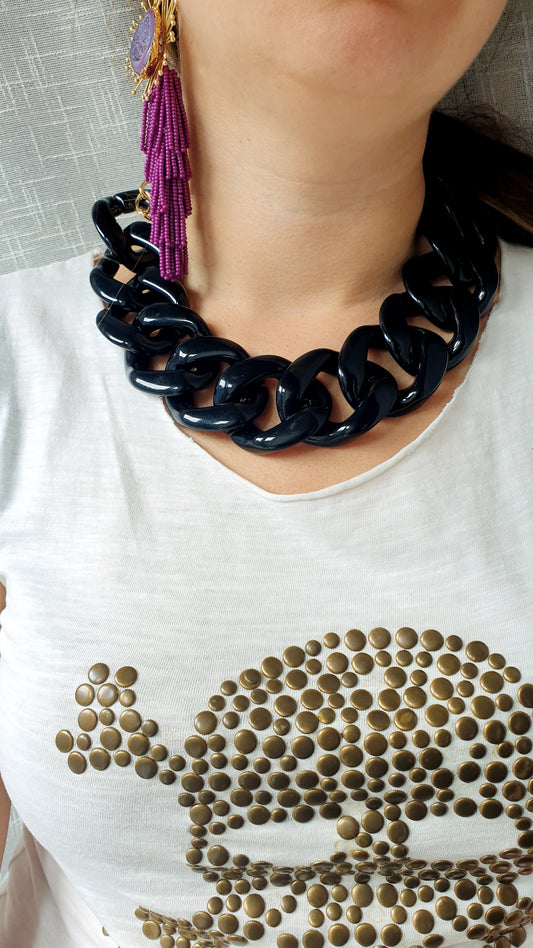 Resin and brass chain choker