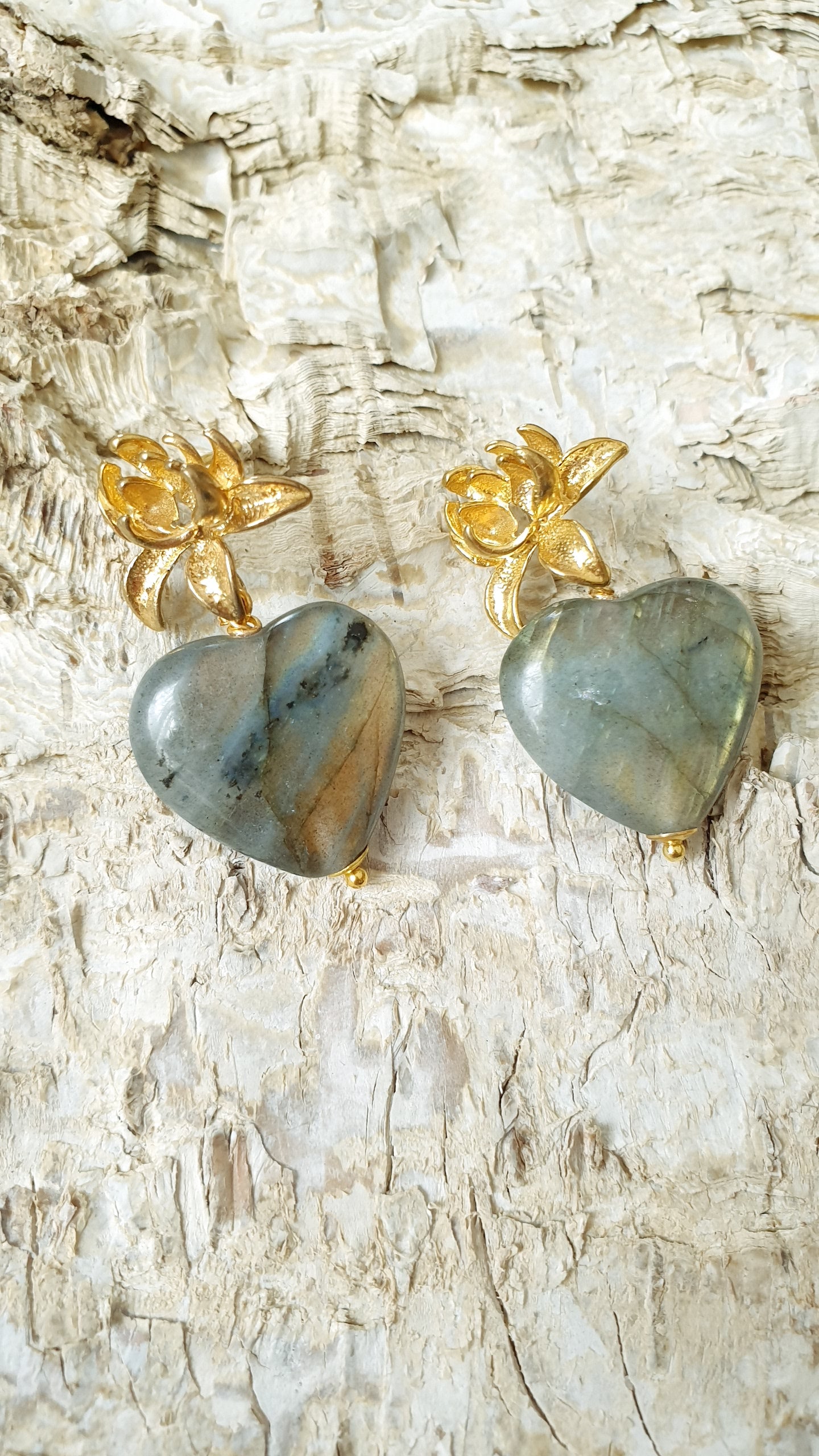 Orecchini in ottone con labradorite