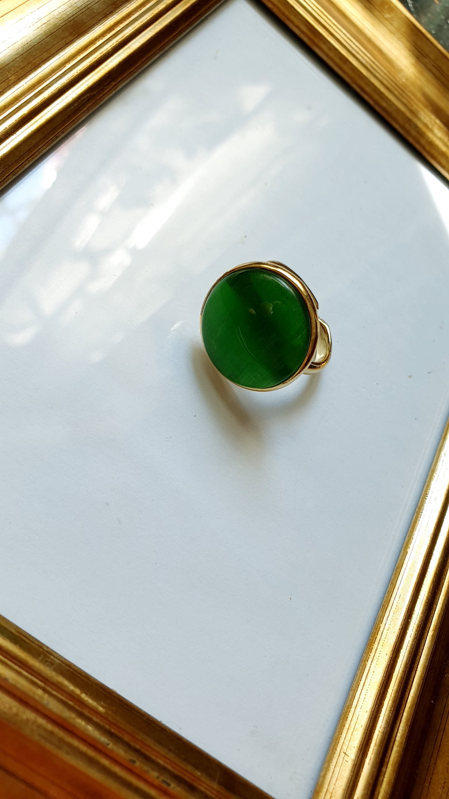 Anello regolabile con occhio di gatto verde