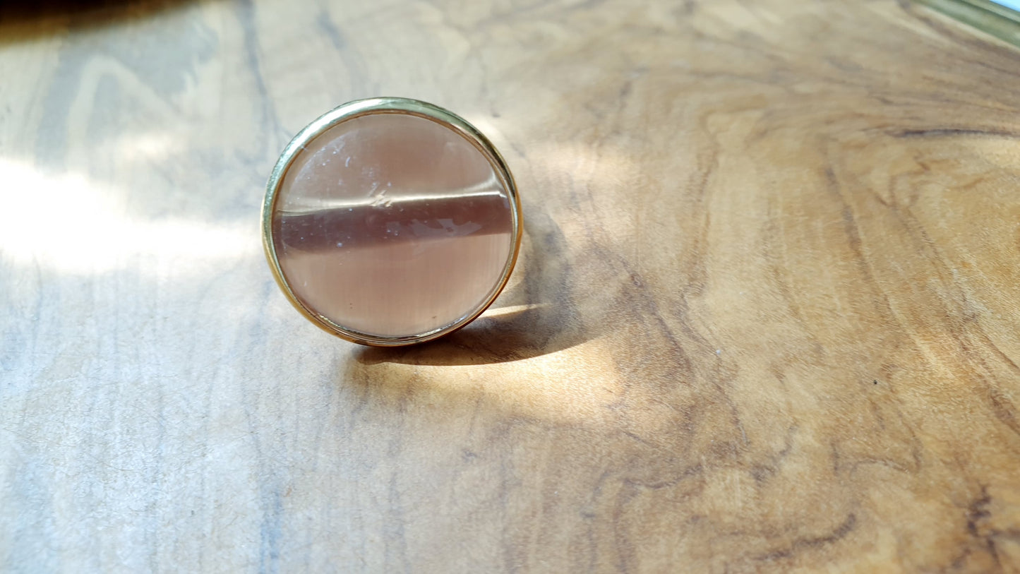 Anello regolabile con occhio di gatto rosa antico
