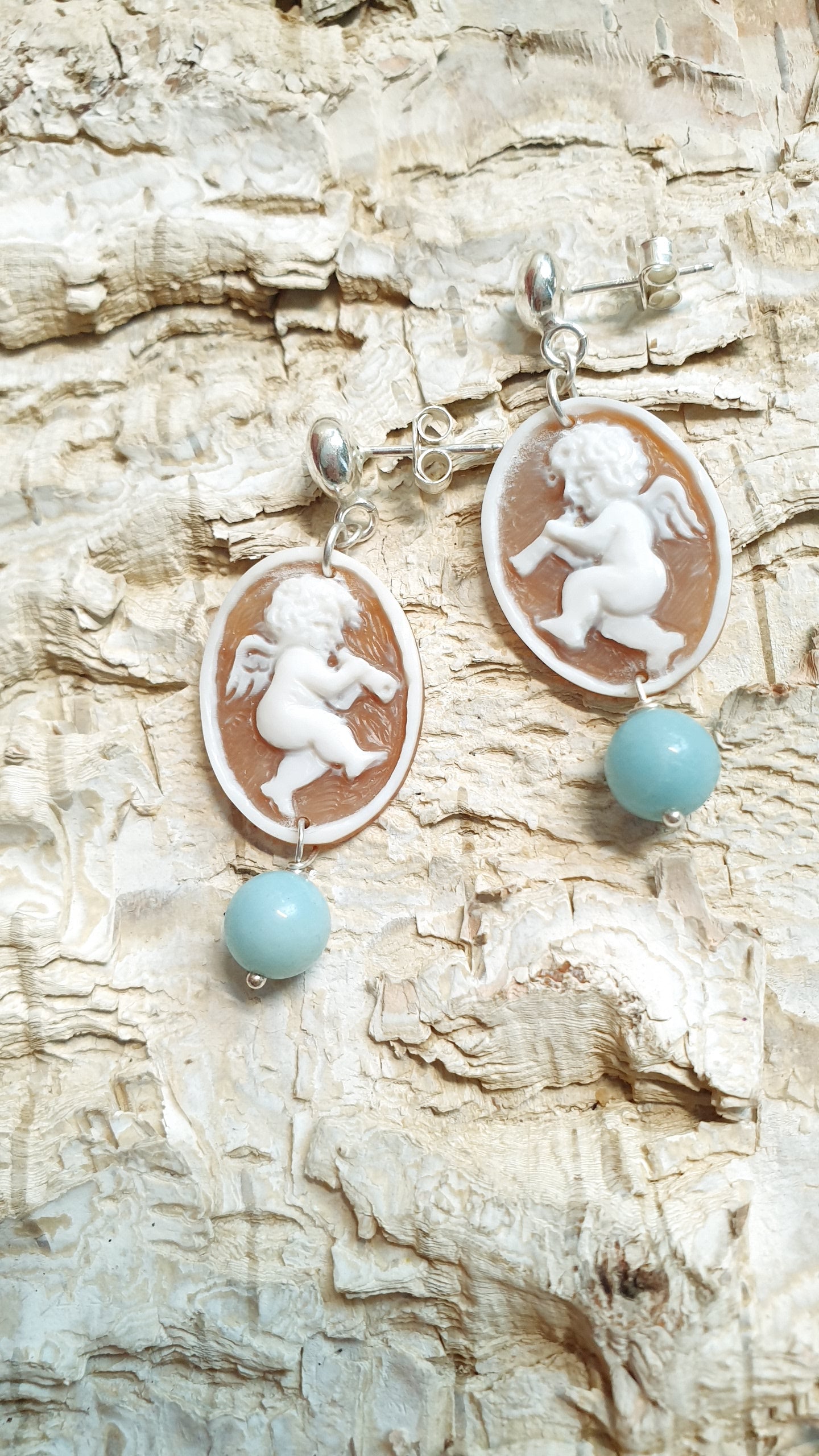 Orecchini in argento con cammei e pietre