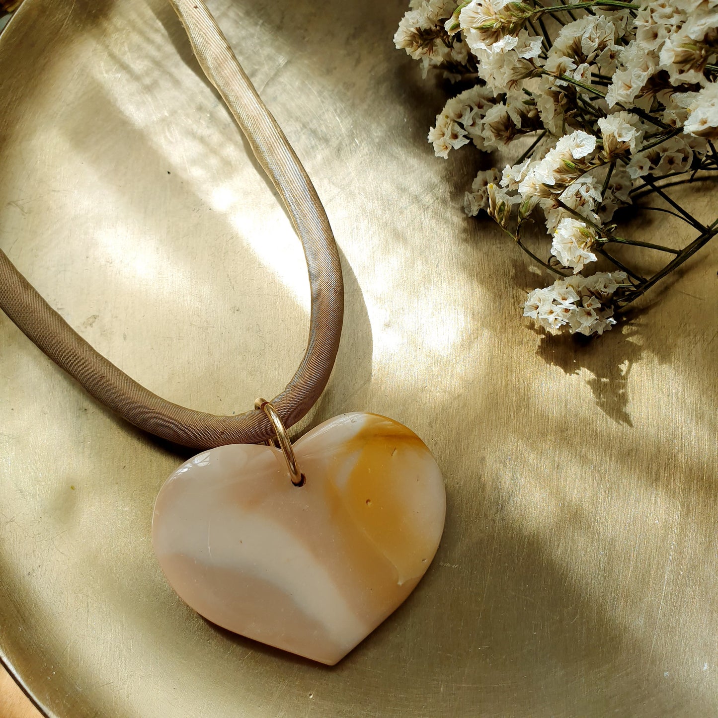 Girocollo in seta con cuore