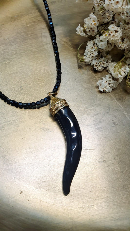 Collana onice e corno in ceramica