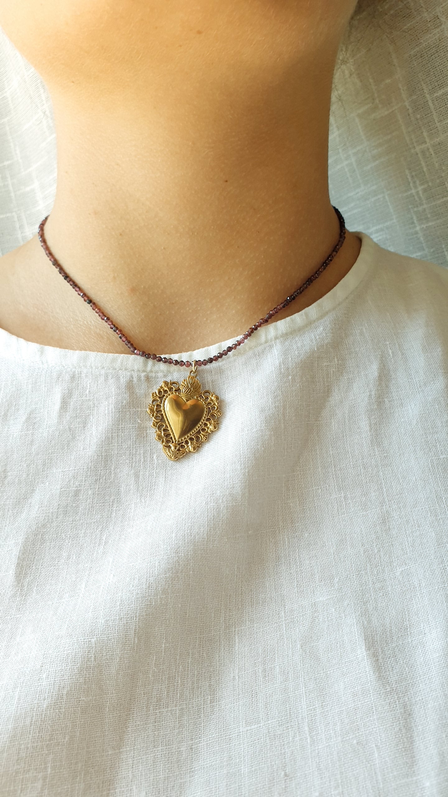 Girocollo con tormalina e cuore sacro