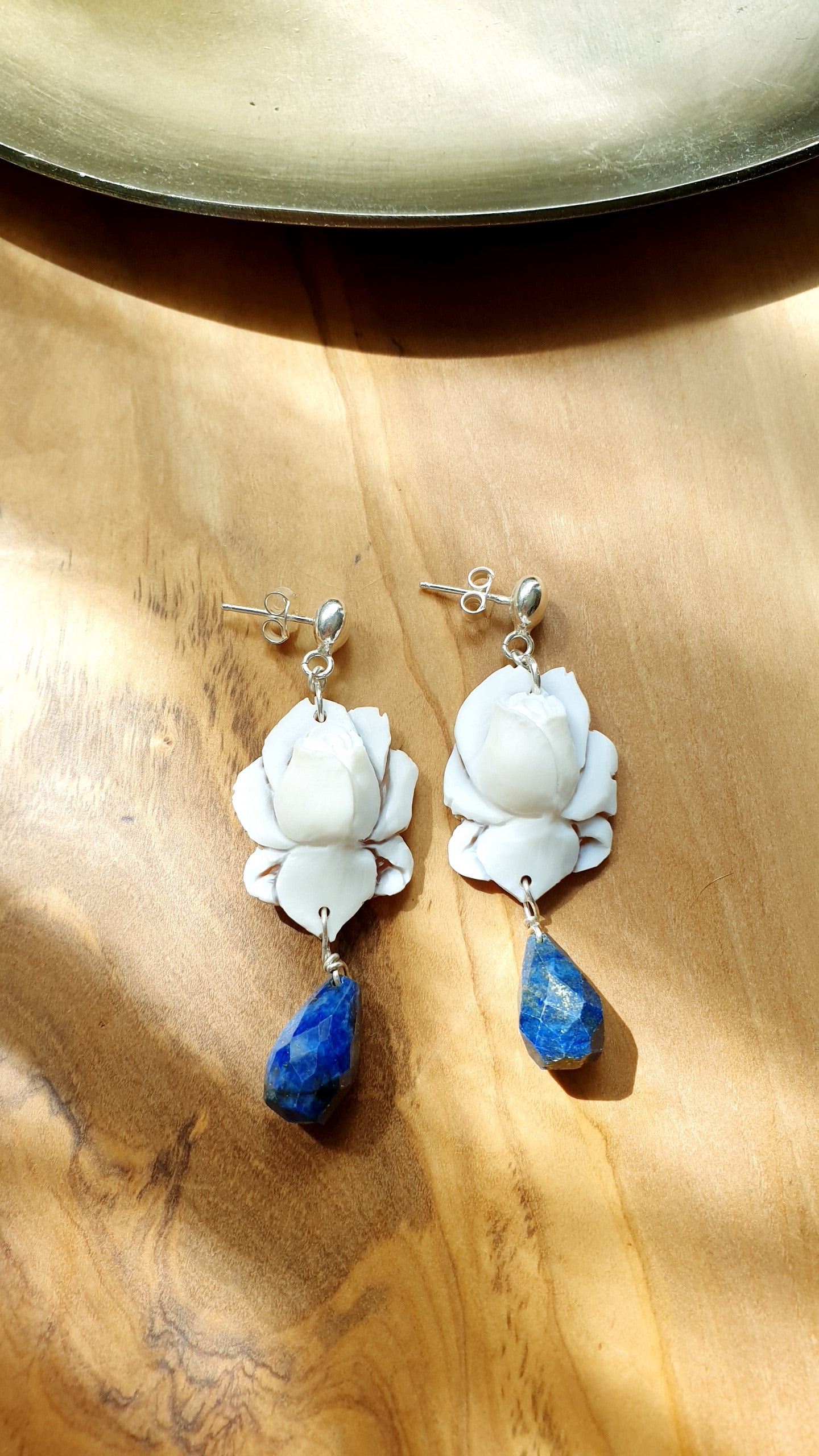 Orecchini in argento con cammei e lapislazzuli