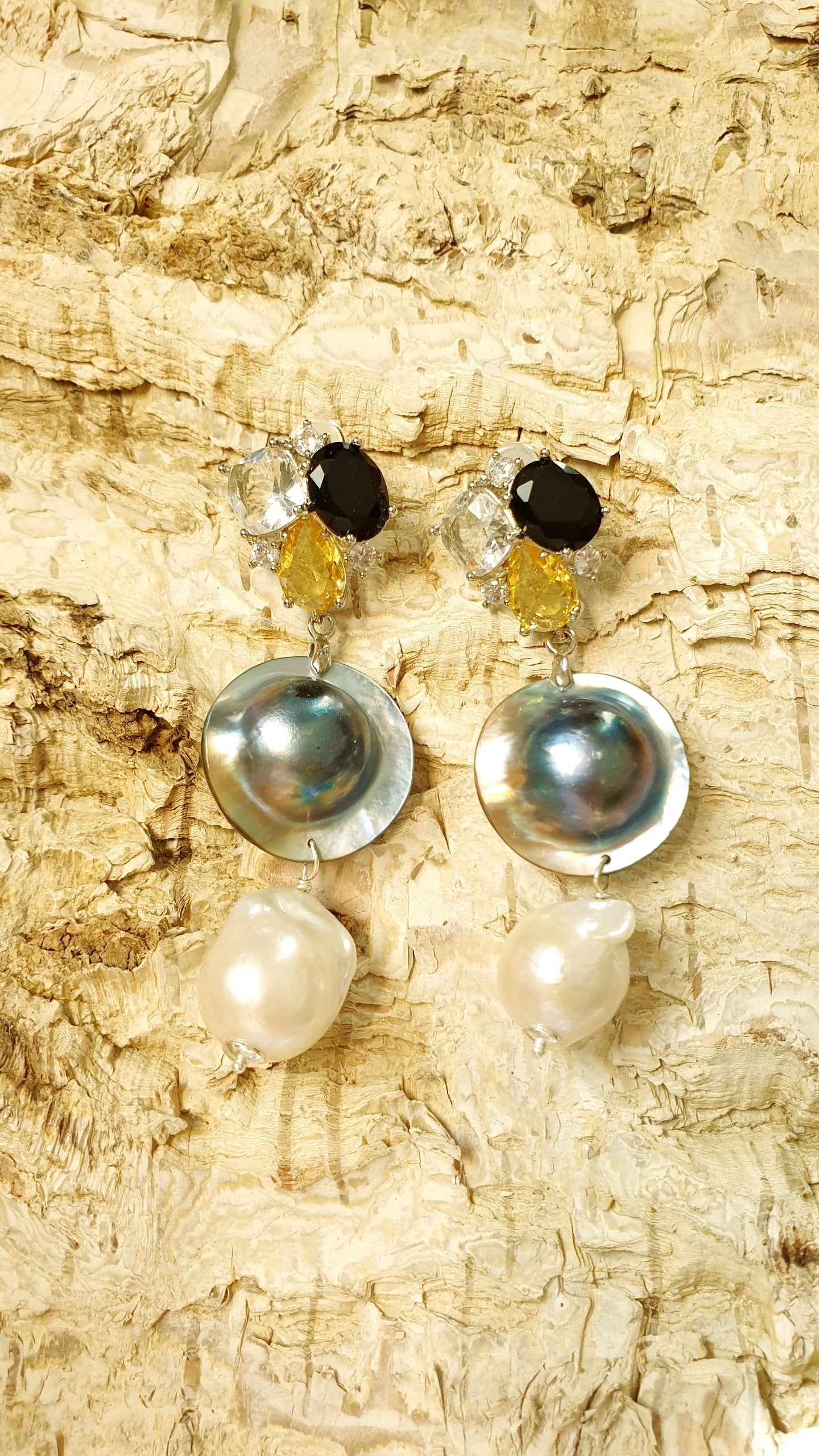 Orecchini cristalli con perle mabe
