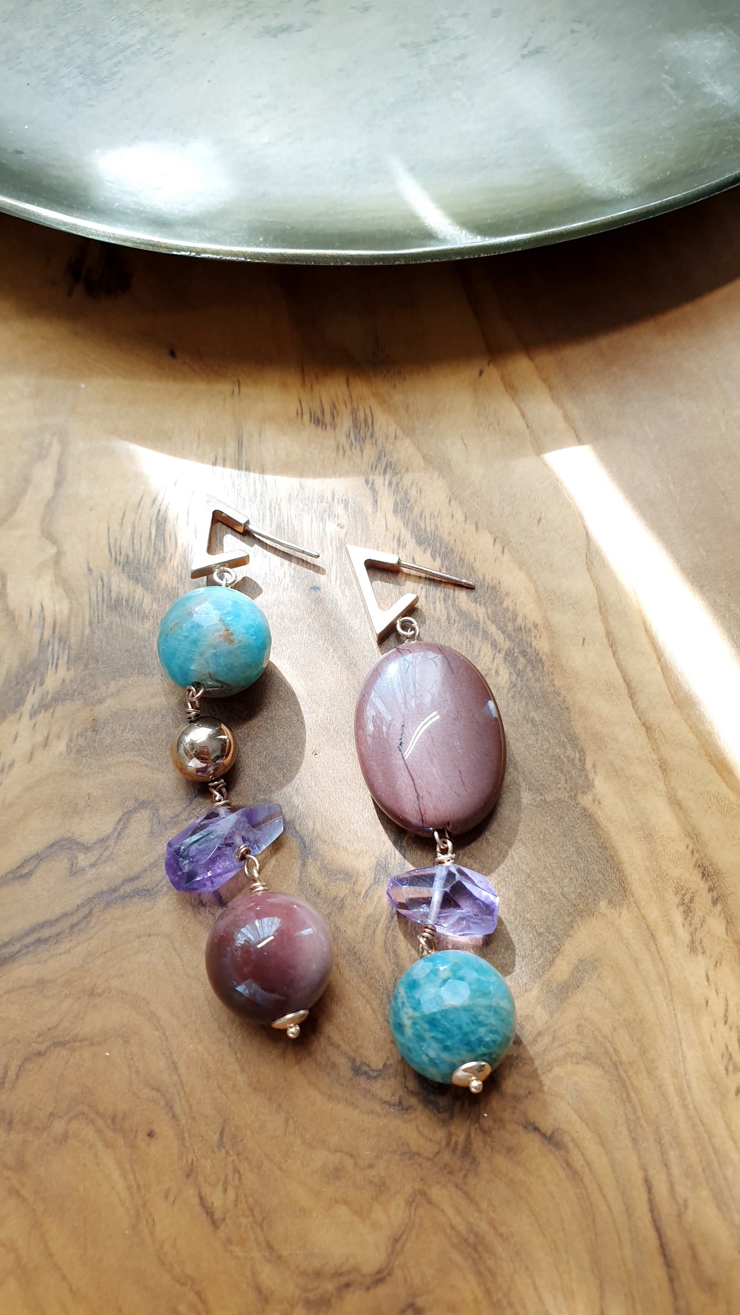 Orecchini in argento con amazzonite, ametista, mokaite