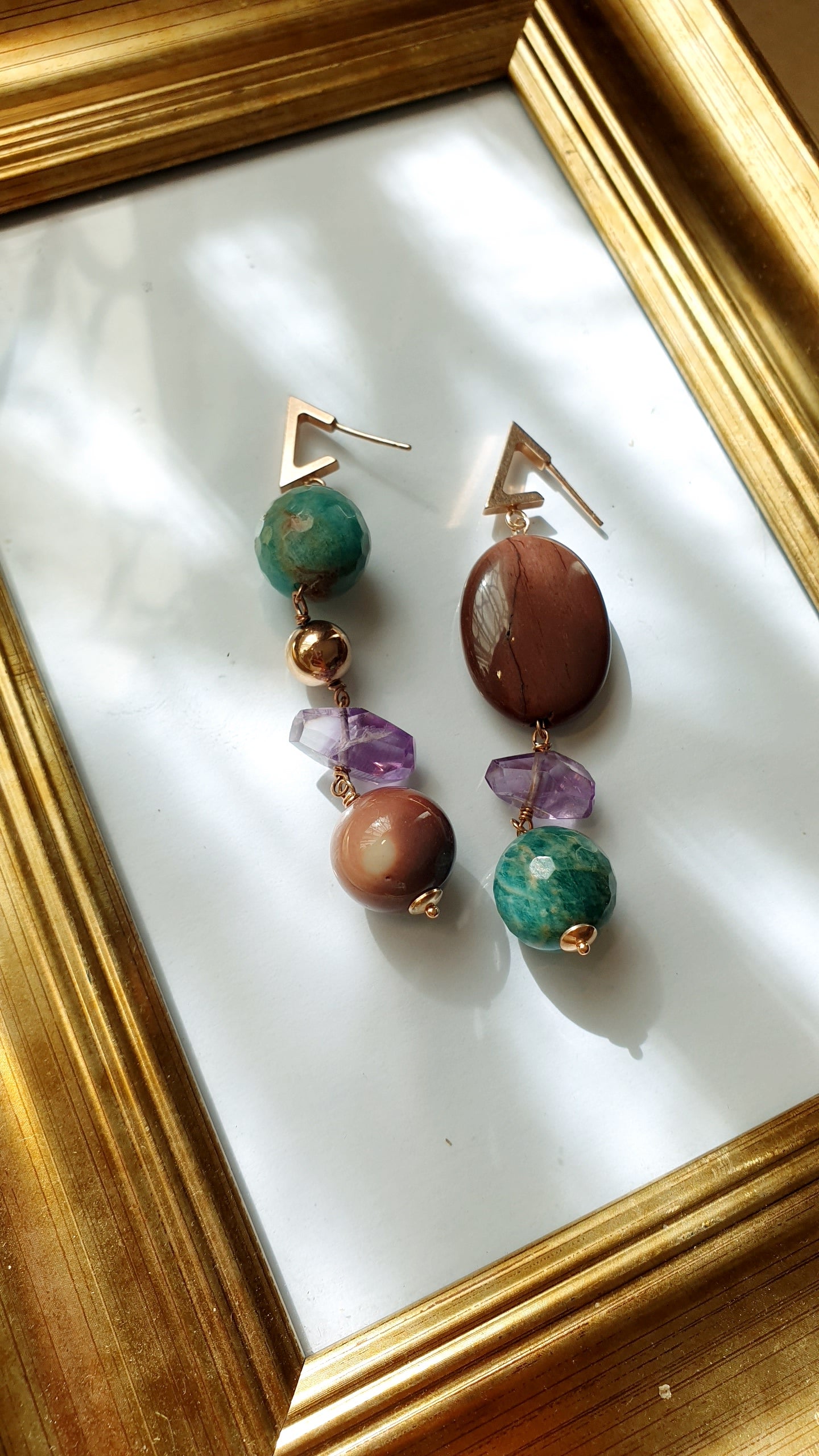 Orecchini in argento con amazzonite, ametista, mokaite