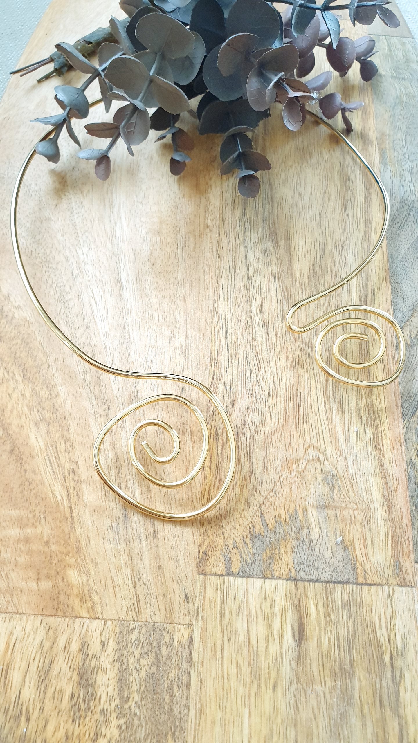Collana in filo placcato oro