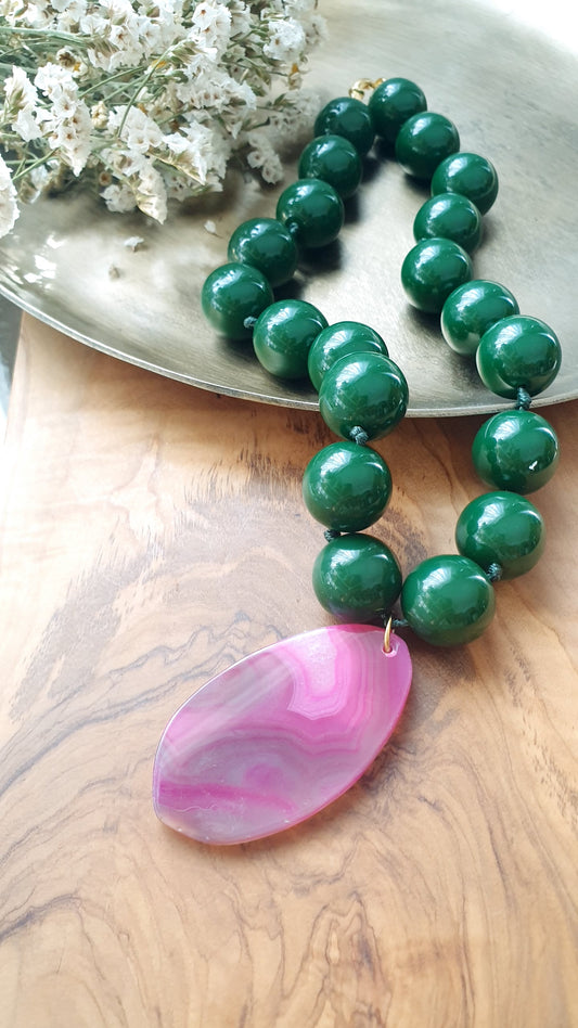 Collana in resina con agata