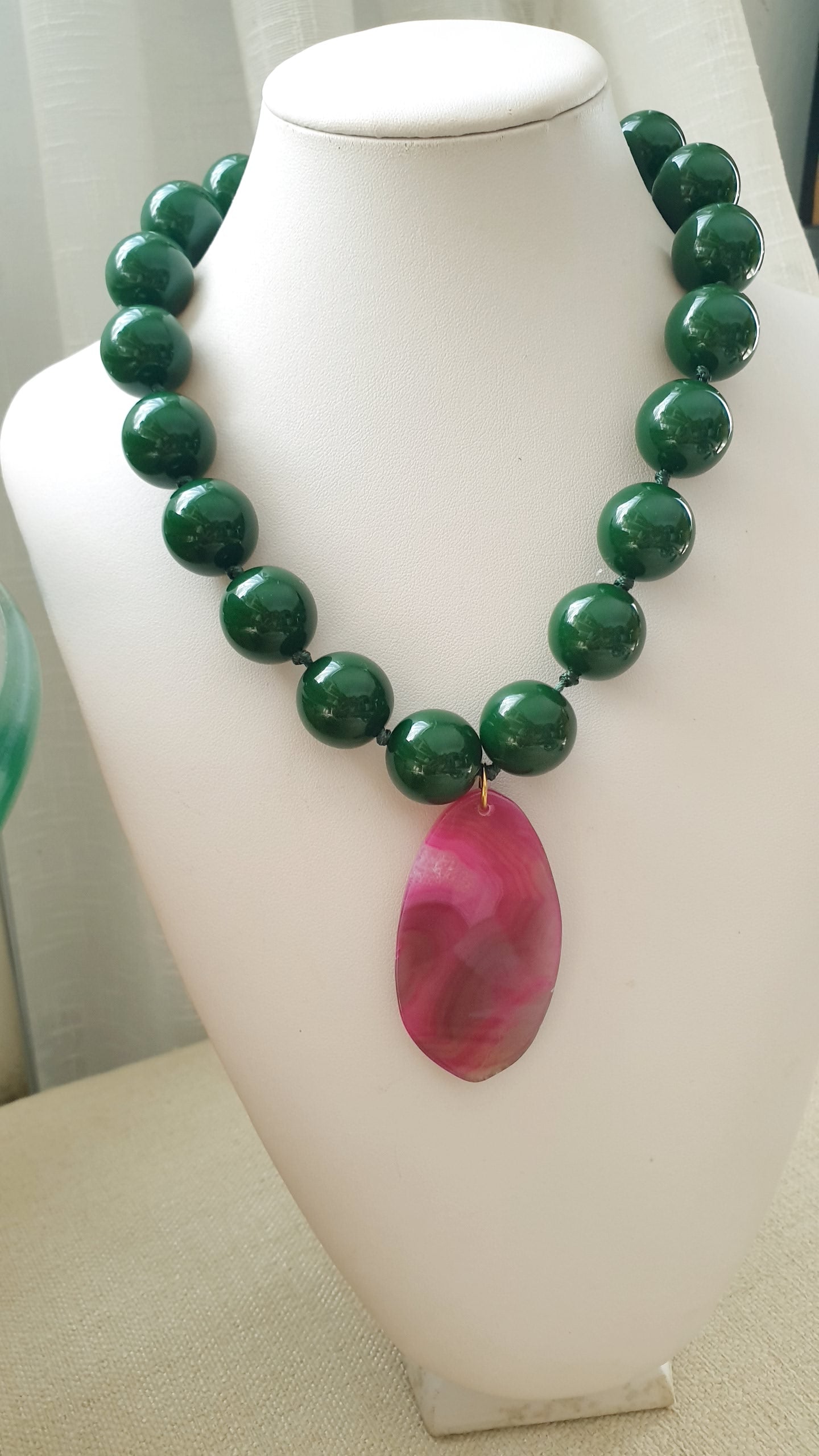 Collana in resina con agata