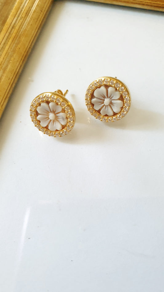Orecchini in argento con cammei e zirconi