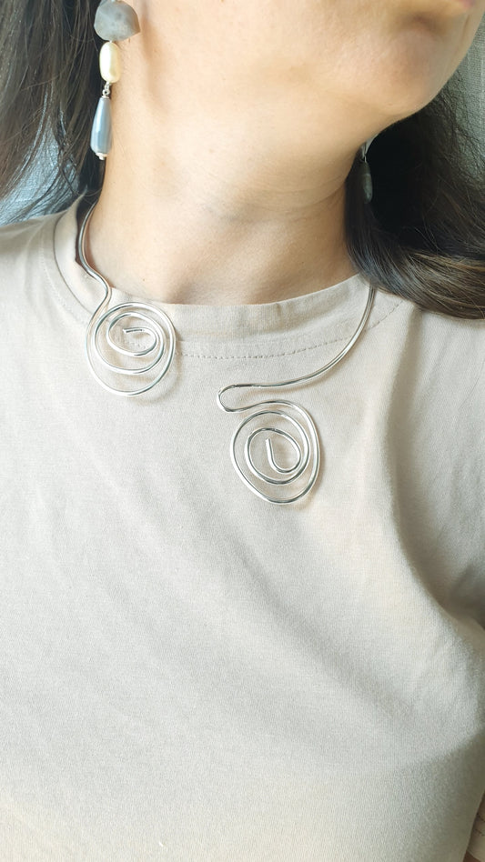 Collana in filo placcato argento