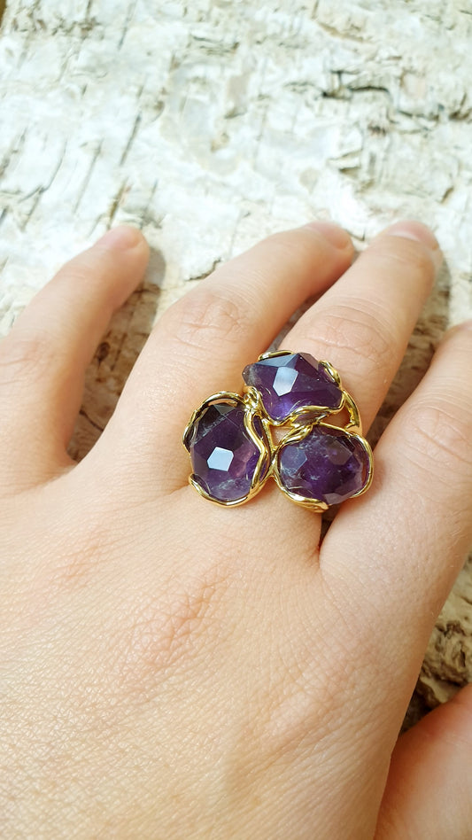 Anello in bronzo con ametista