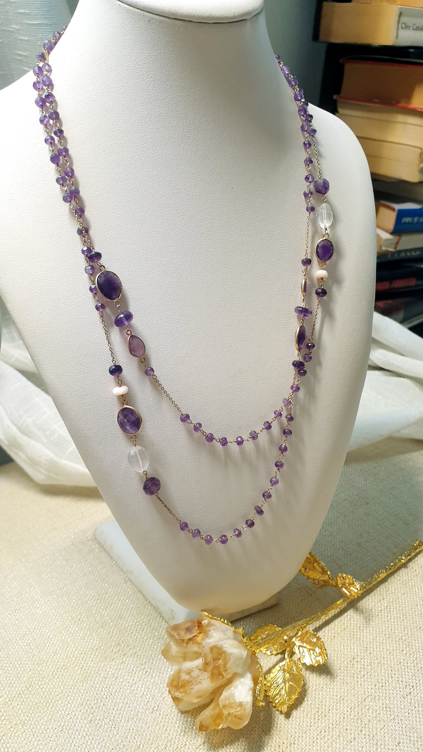 Lunga collana in argento con ametiste e quarzo ialino