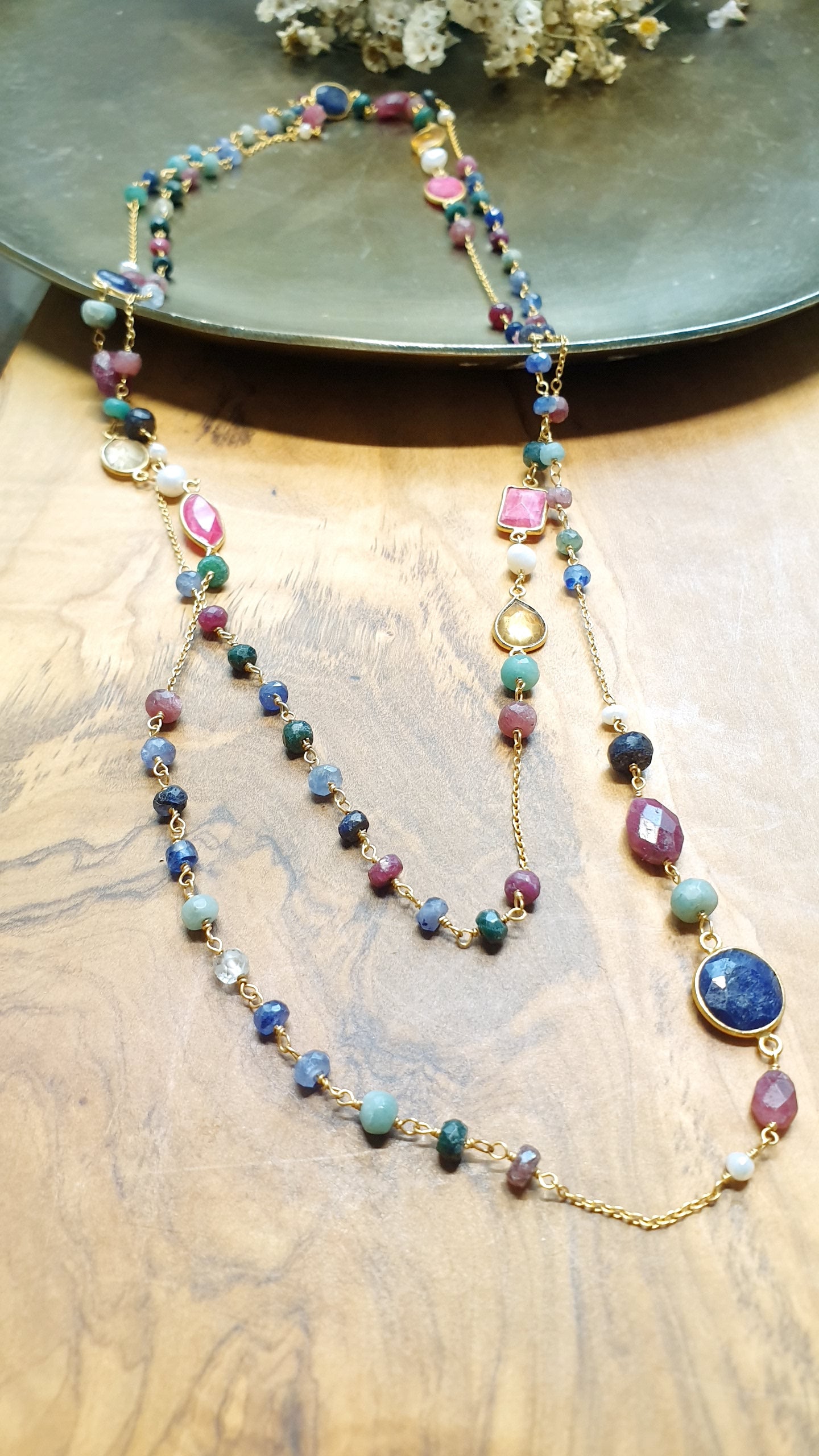 Lunga collana in argento con tormaline e radice di rubino