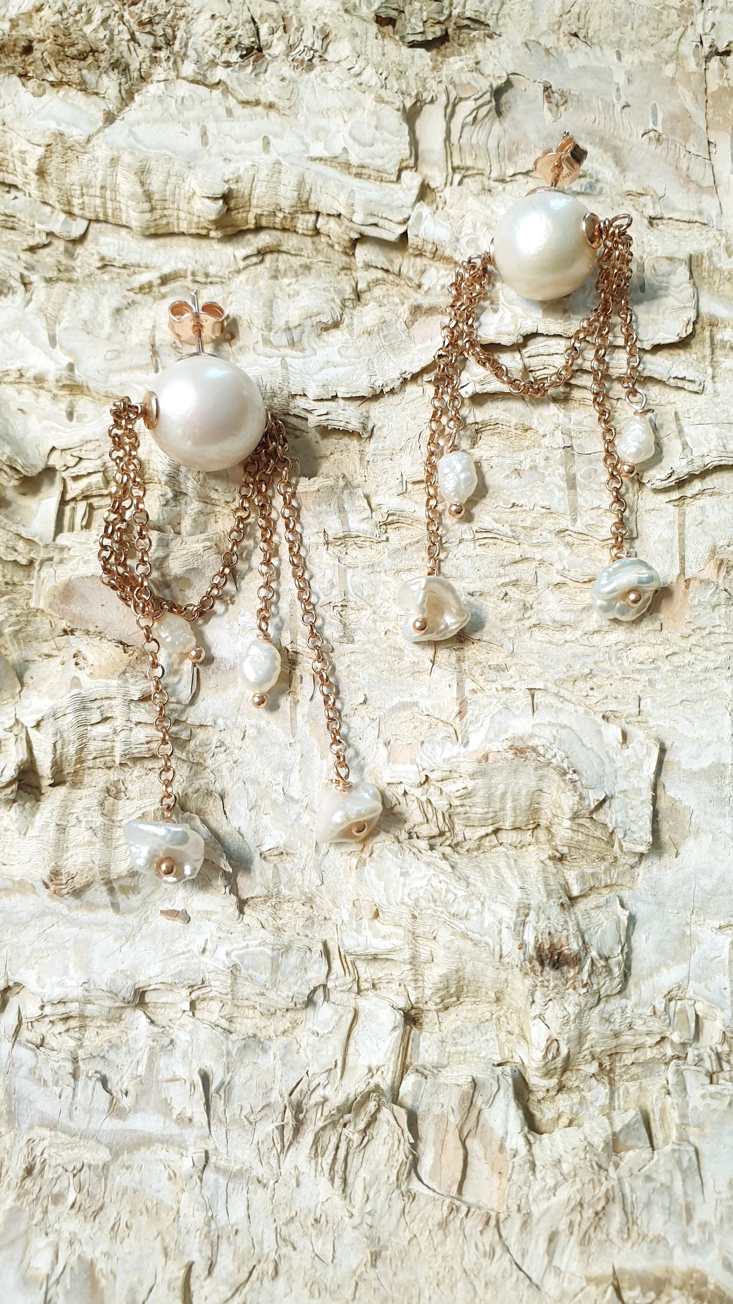 Orecchini in argento con perle barocche e fiume