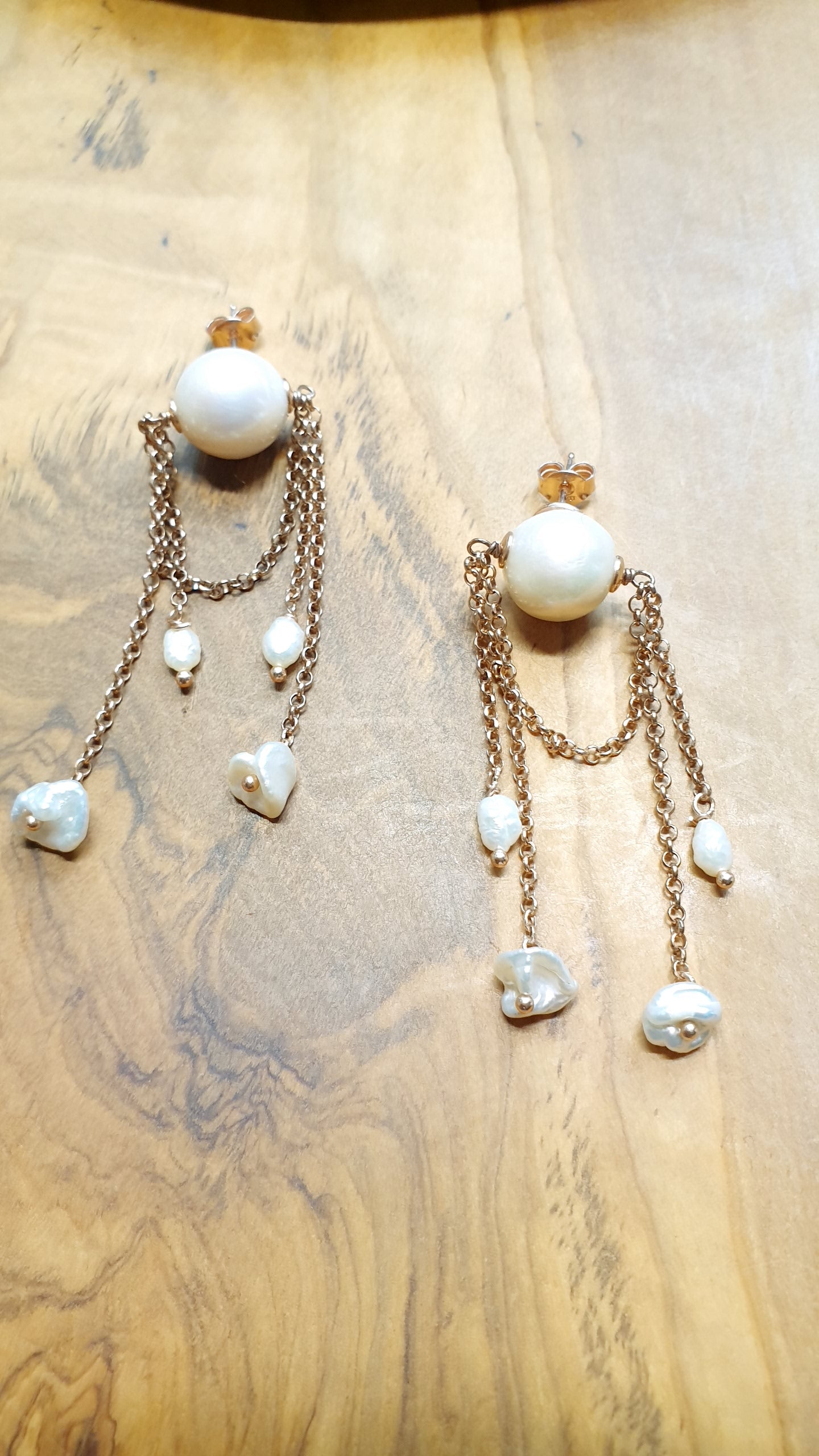 Orecchini in argento con perle barocche e fiume