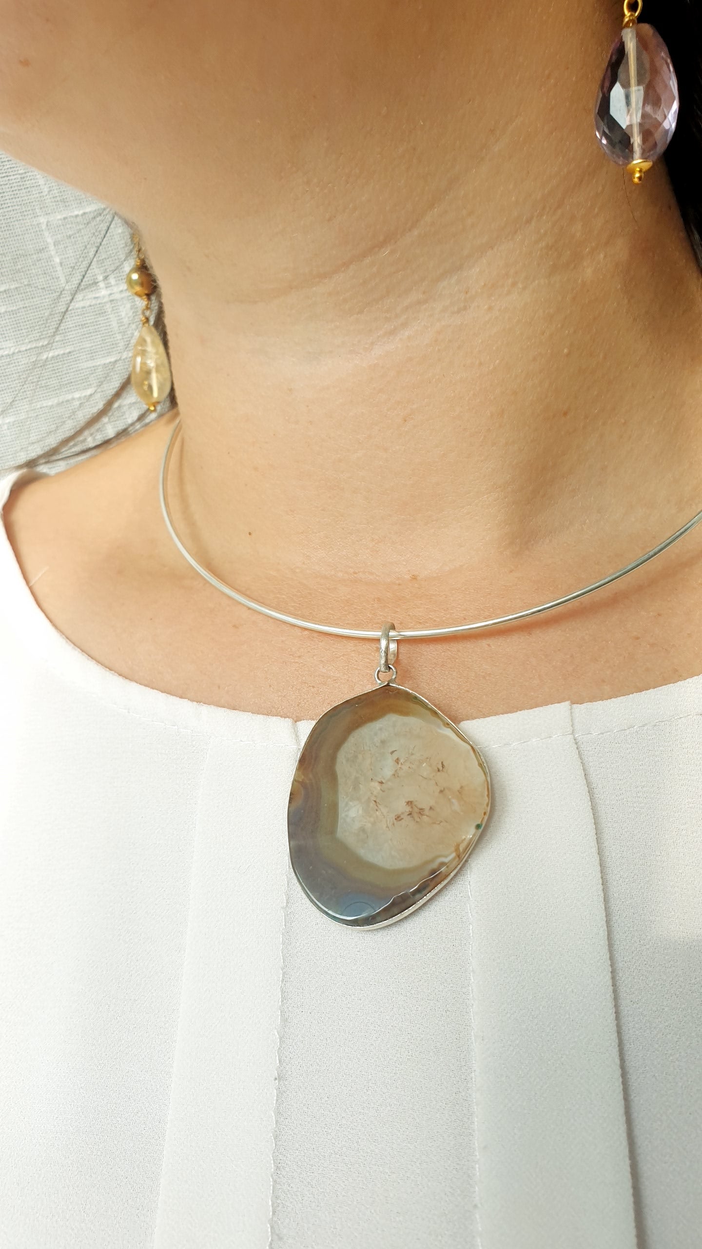 Girocollo in ottone con agata