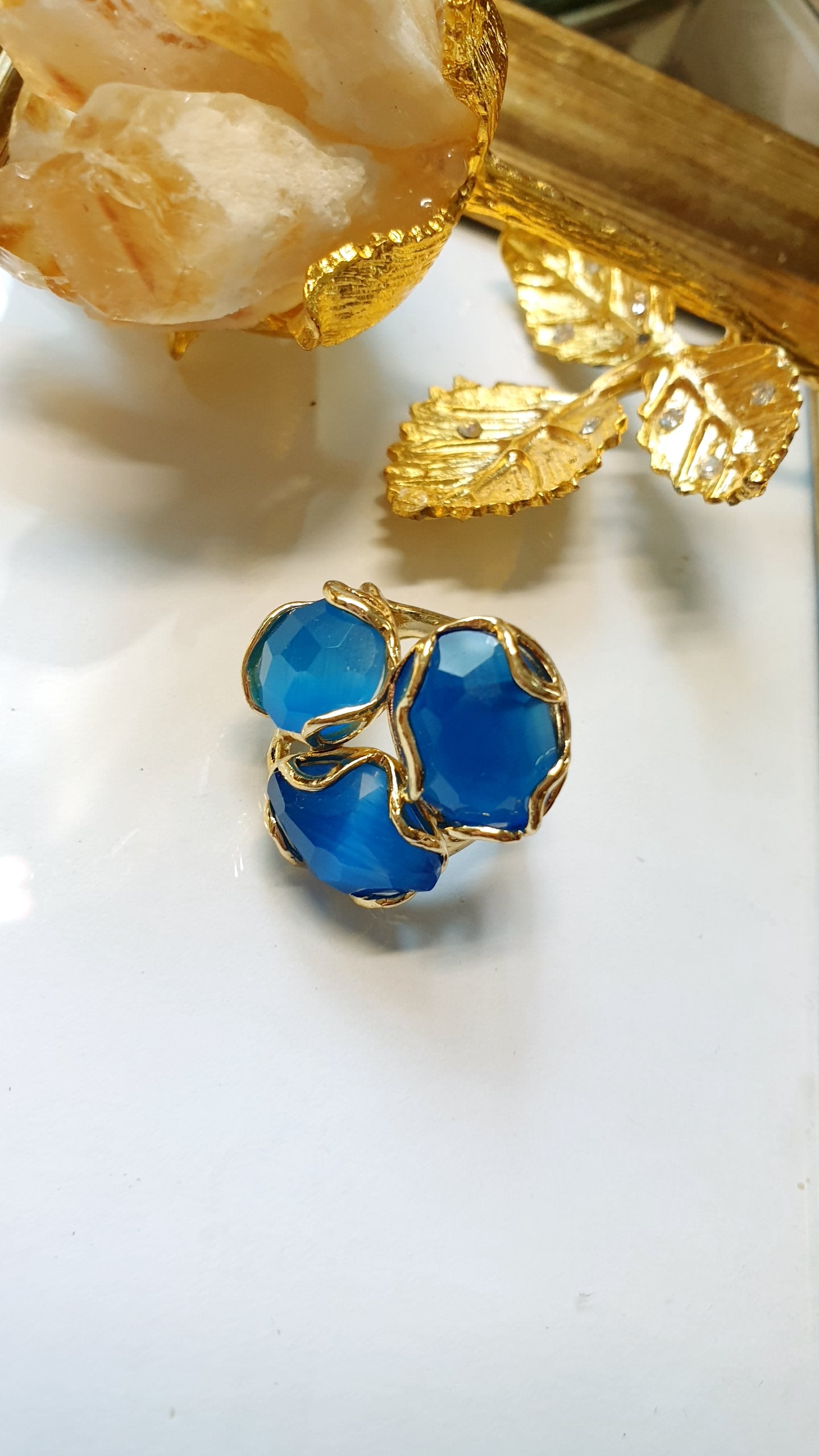Anello in ottone con agata blu