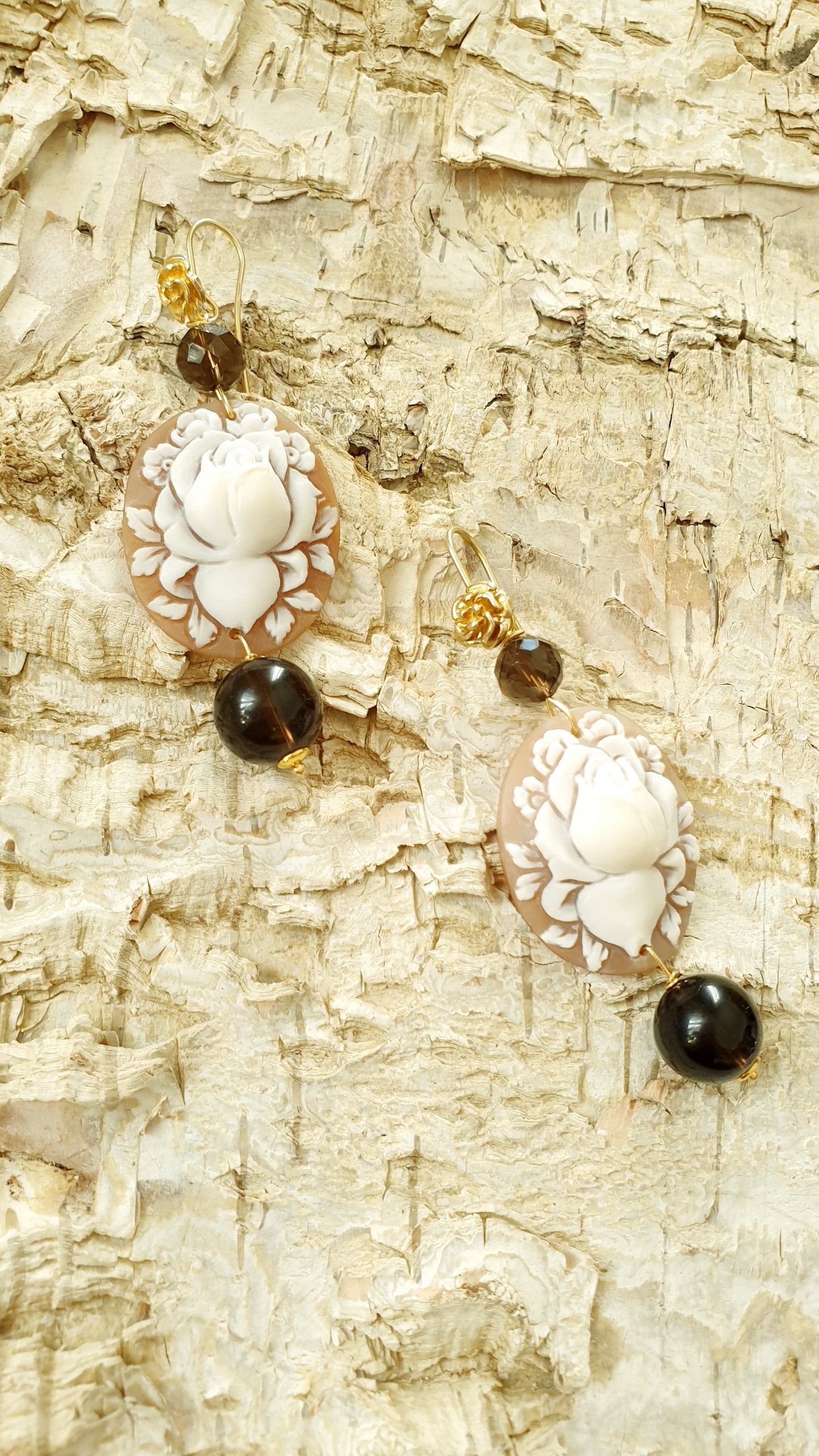 Orecchini in argento con cammei autentici e quarzo fumo