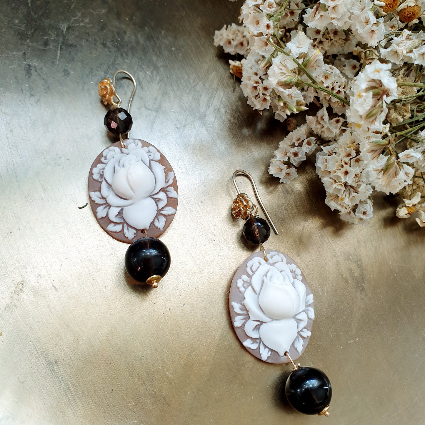 Orecchini in argento con cammei autentici e quarzo fumo