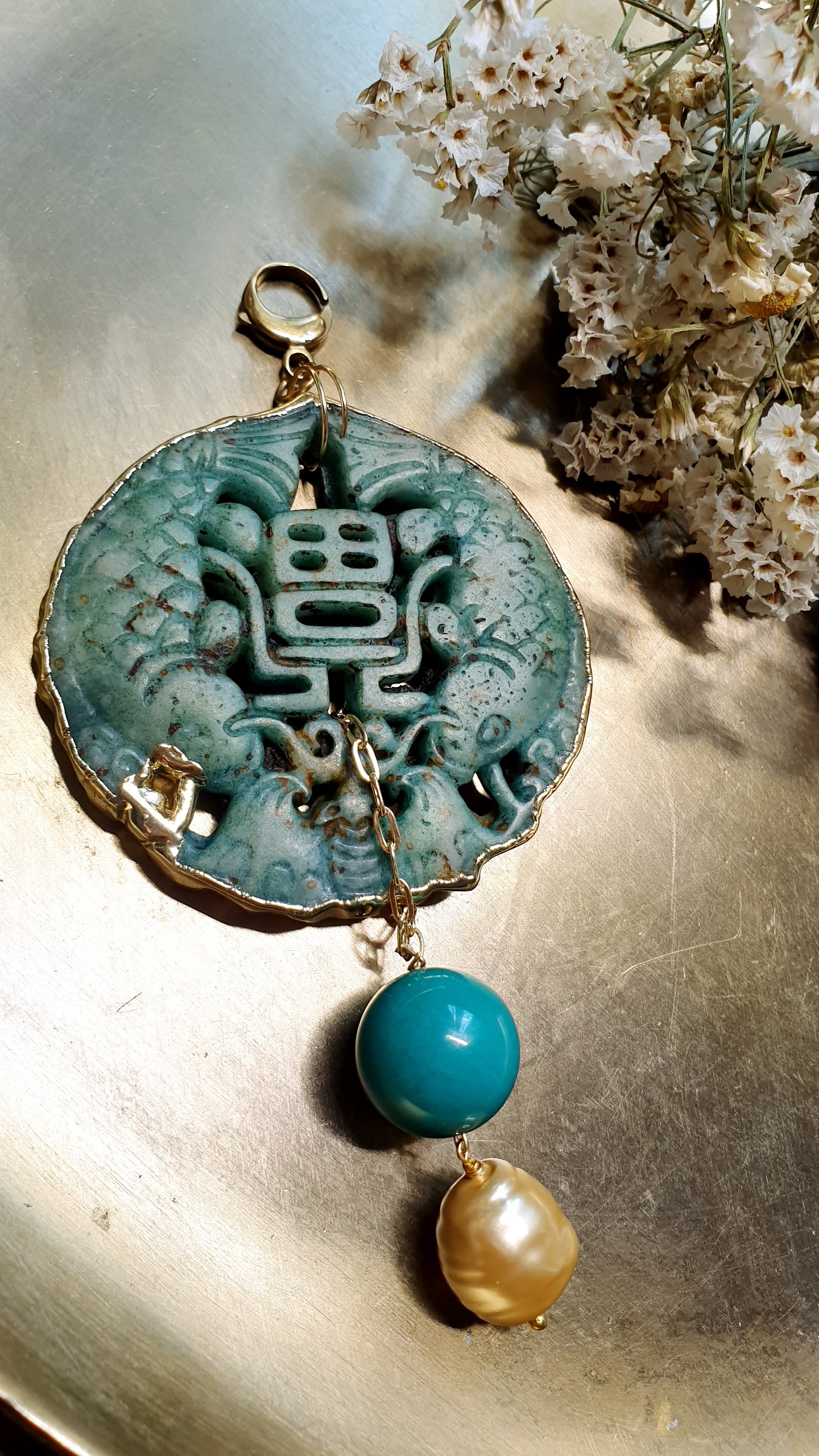 Ciondolo mala con giada, crisoprasio, perla di Maiorca