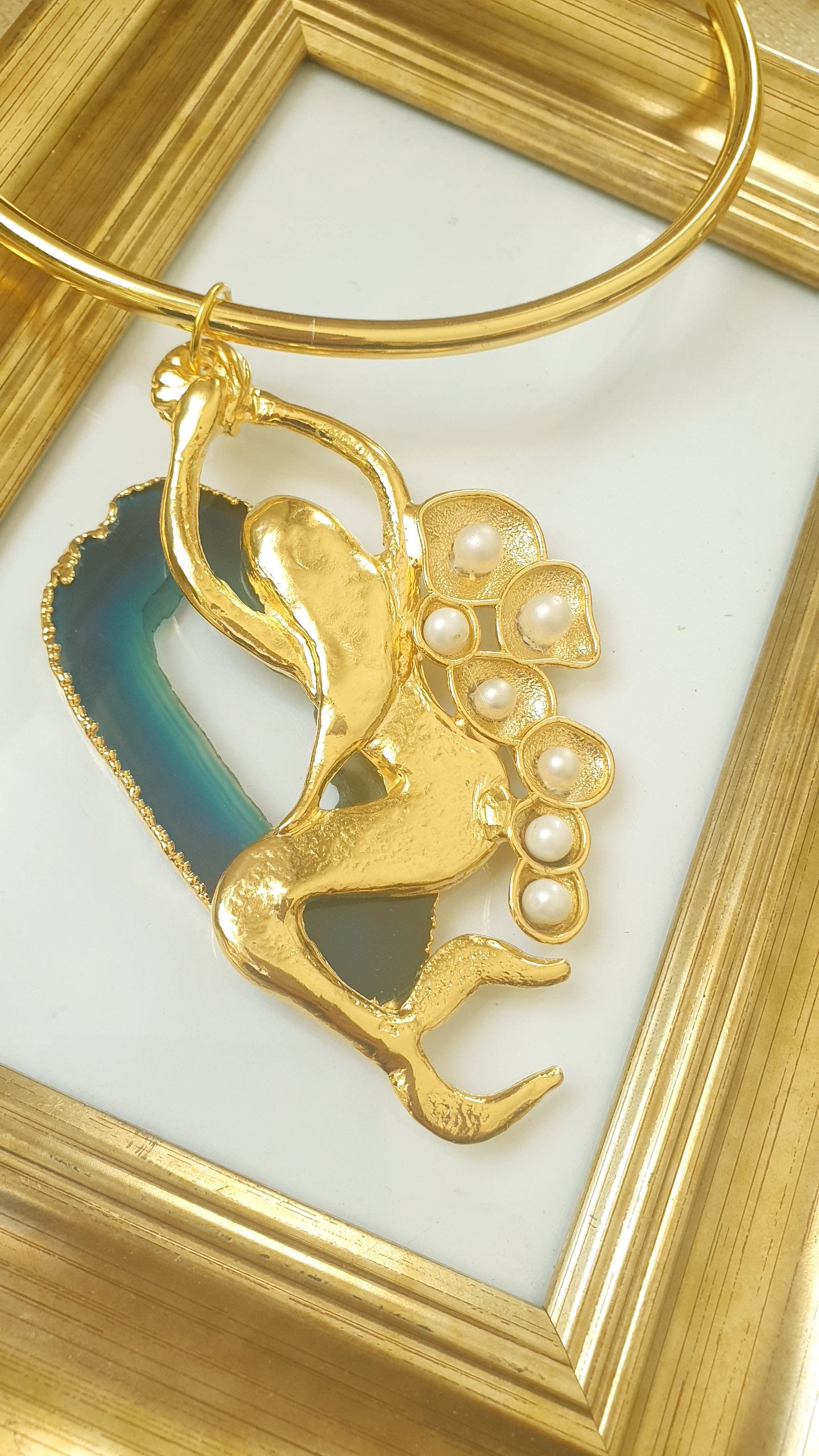 Bellissima collana con sirena e drusa di agata blu