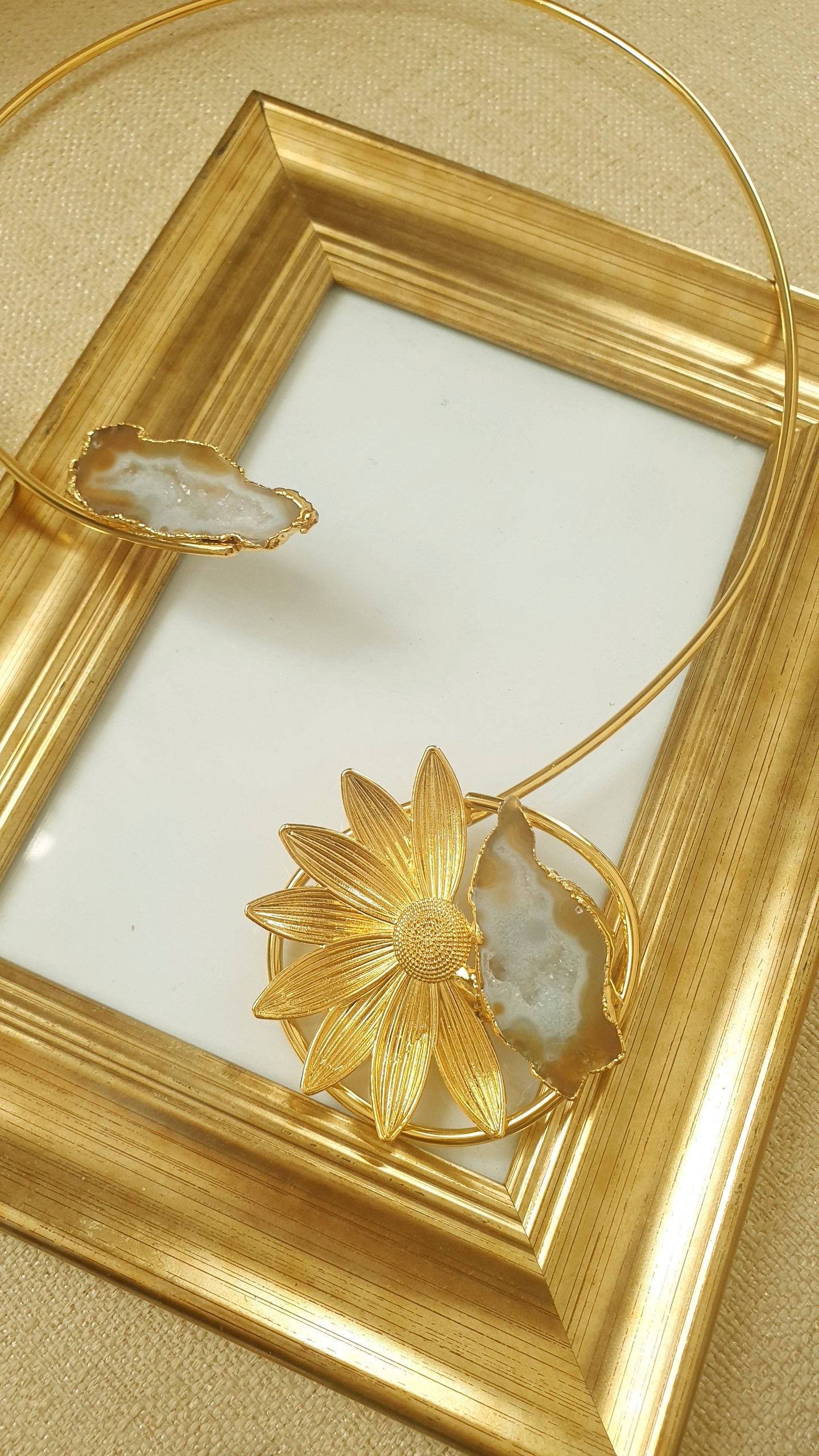 Girocollo placcato oro con druse di agata