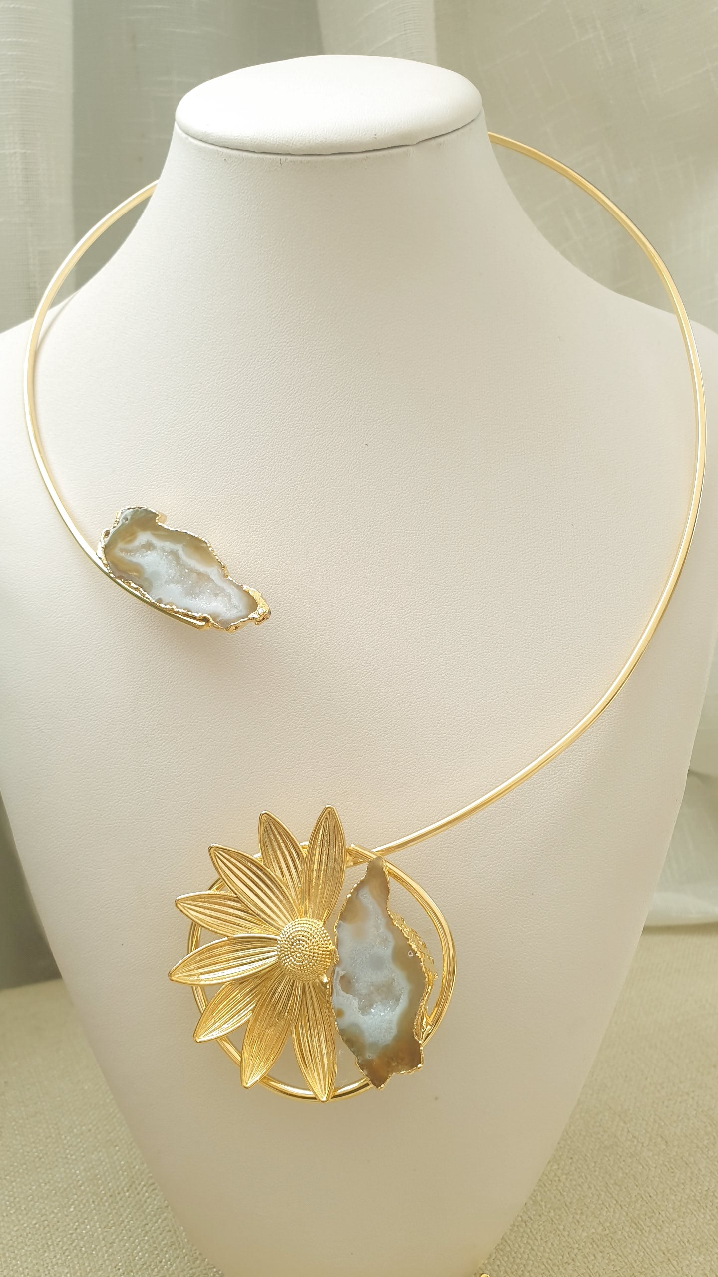 Girocollo placcato oro con druse di agata