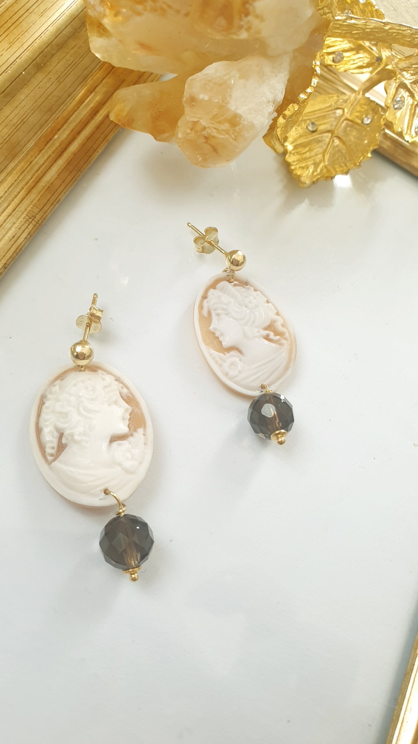 Orecchini in argento con cammei e quarzo fumo