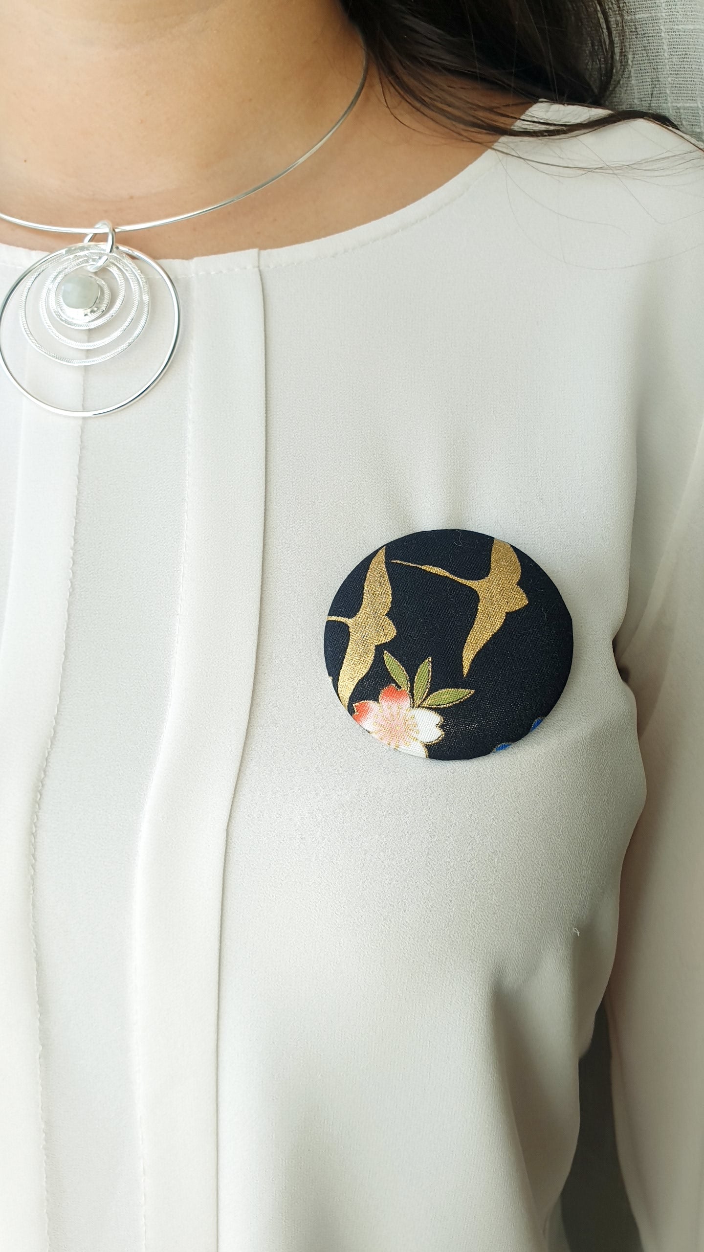 Spilla/bottone in stoffa giapponese