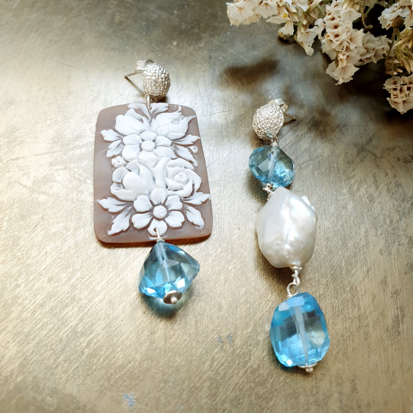 Bellissimi orecchini in argento con cammeo originale, perla e ossidiana