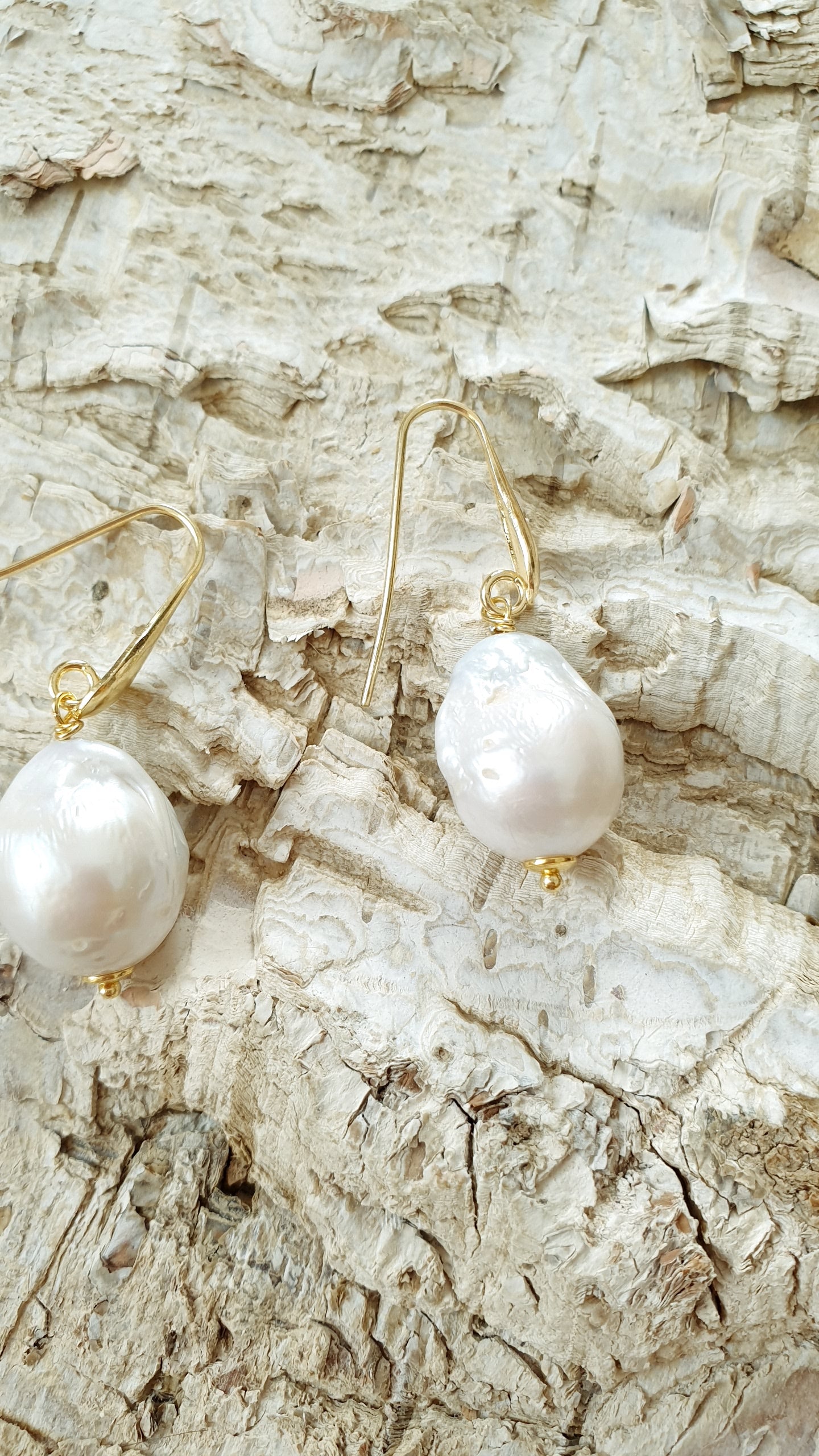 Orecchini in argento con perla barocca