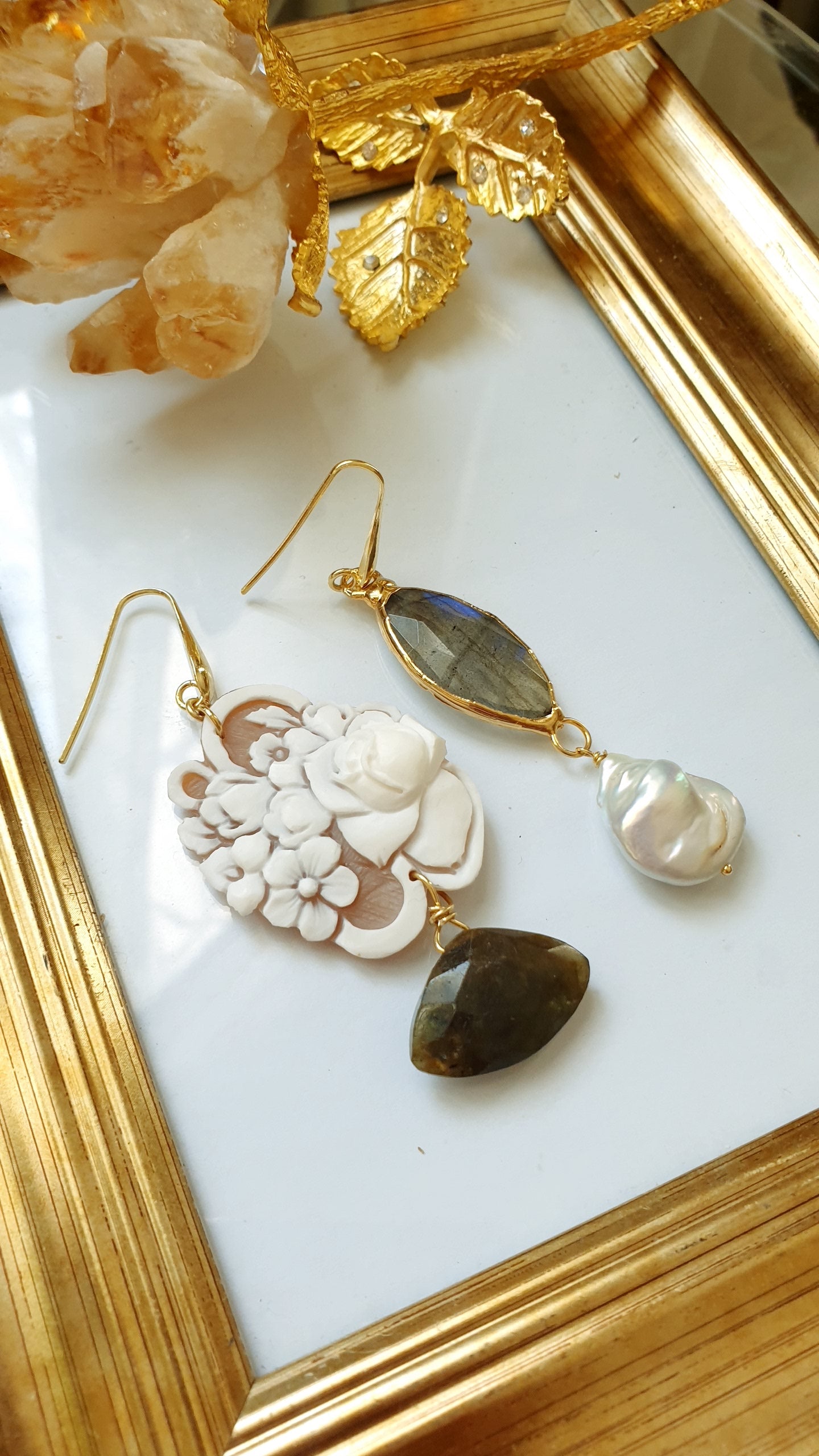 Orecchini in argento com cammeo, labradorite perla.