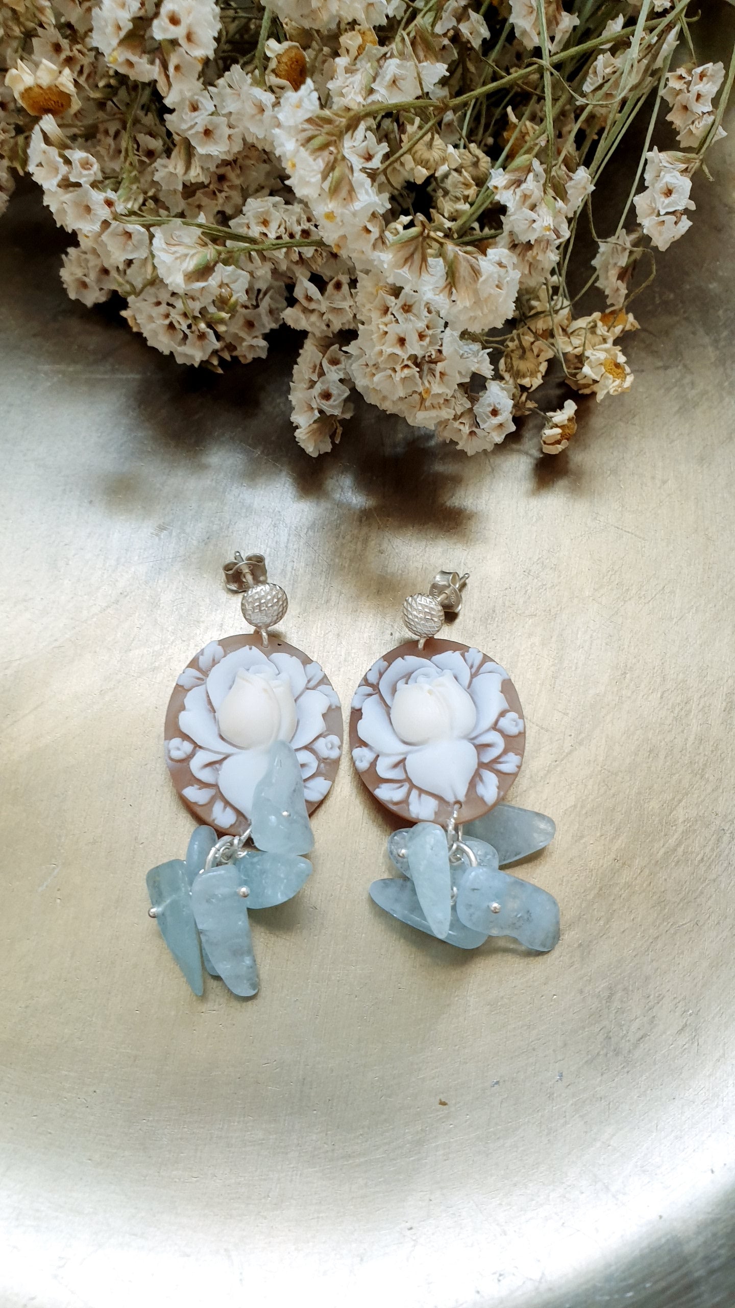 Favolosi orecchini in argento con cammei e acquamarina