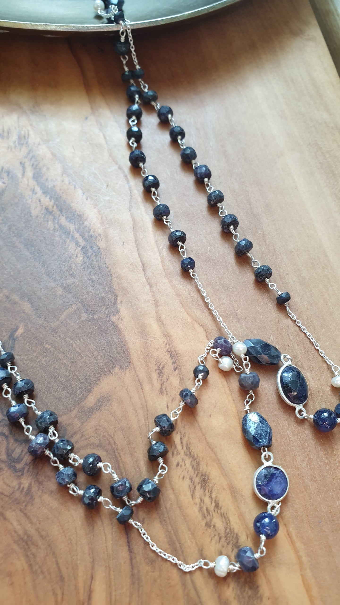 Lunga collana in argento con lapislazzuli