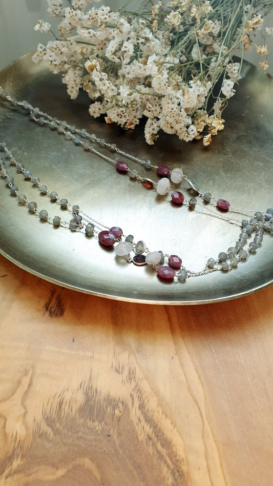 Lunga collana in argento con labradorite, radice di rubino e morganite