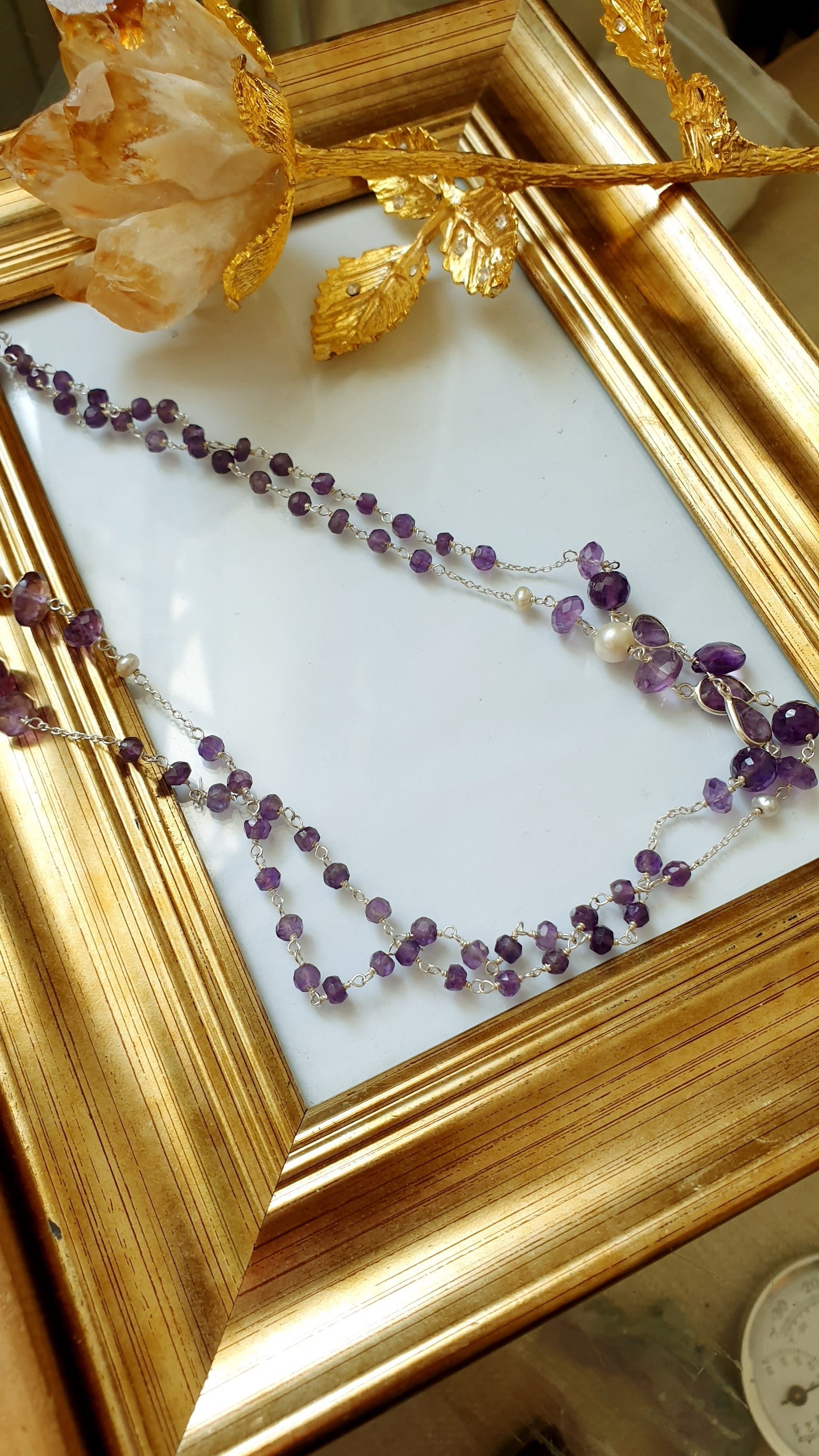 Lunga collana in argento com ametiste e perle