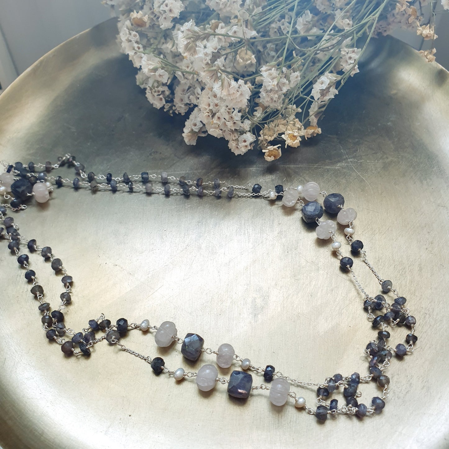 Lunga collana in argento con labradorite e pietra di luna