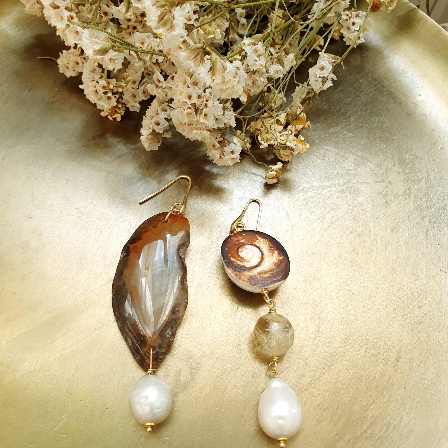 Orecchini in argento con agat, occhio di S Lucia, quarzo citrino, perle barocche